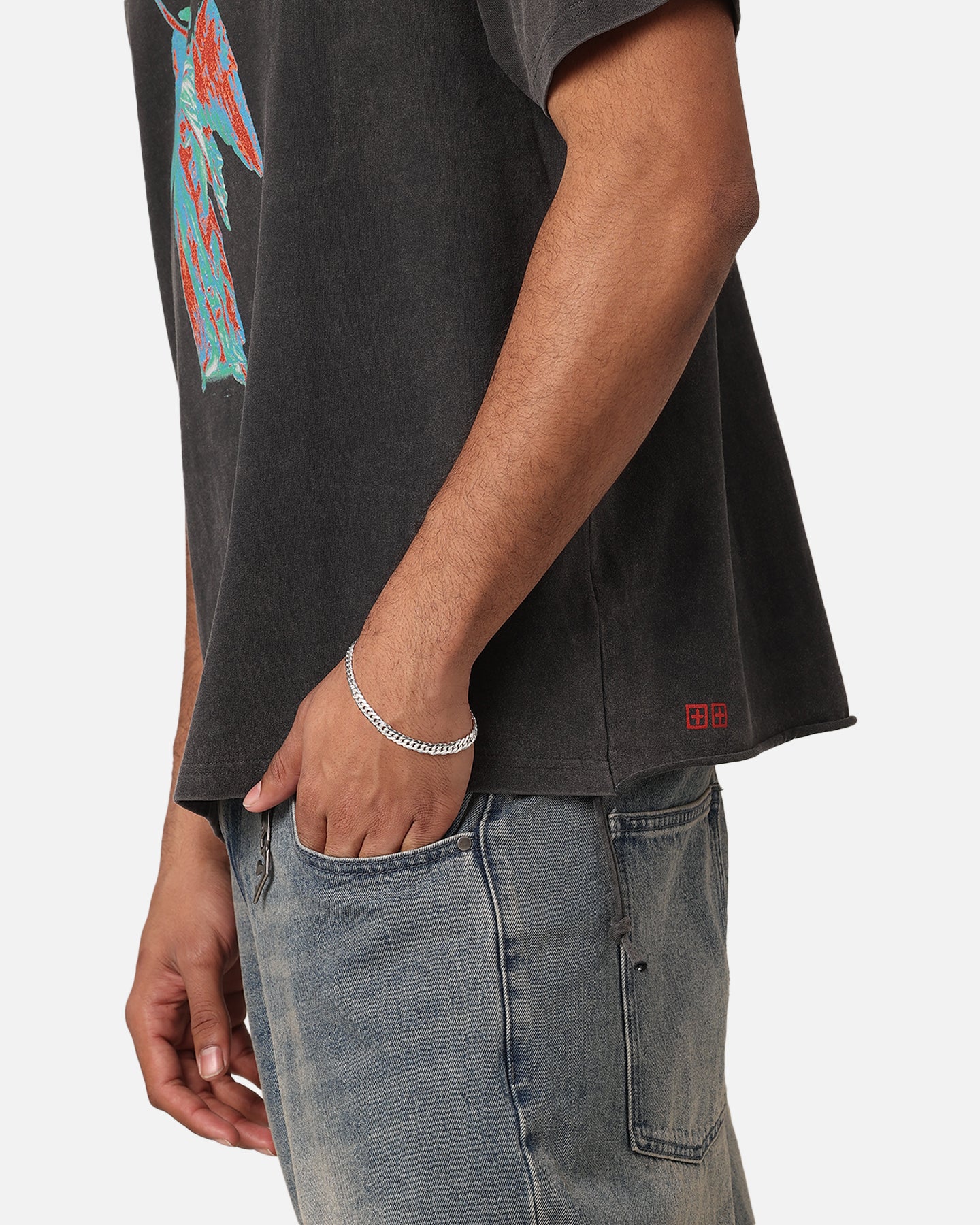 {product_title} - {shop_name}