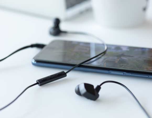 Headphone-Zone-Final Audio-VR3000