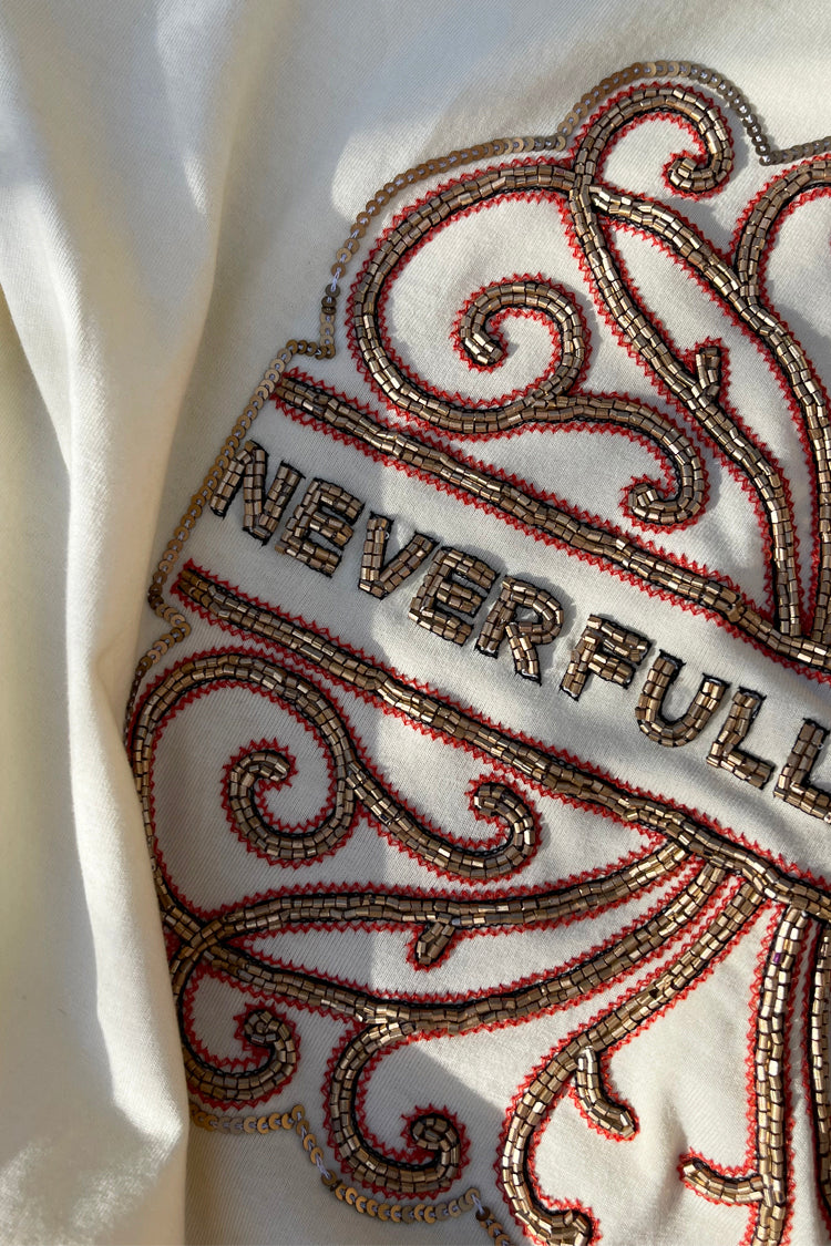 Cream Beaded Logo T-shirt、mySite、solidvoid