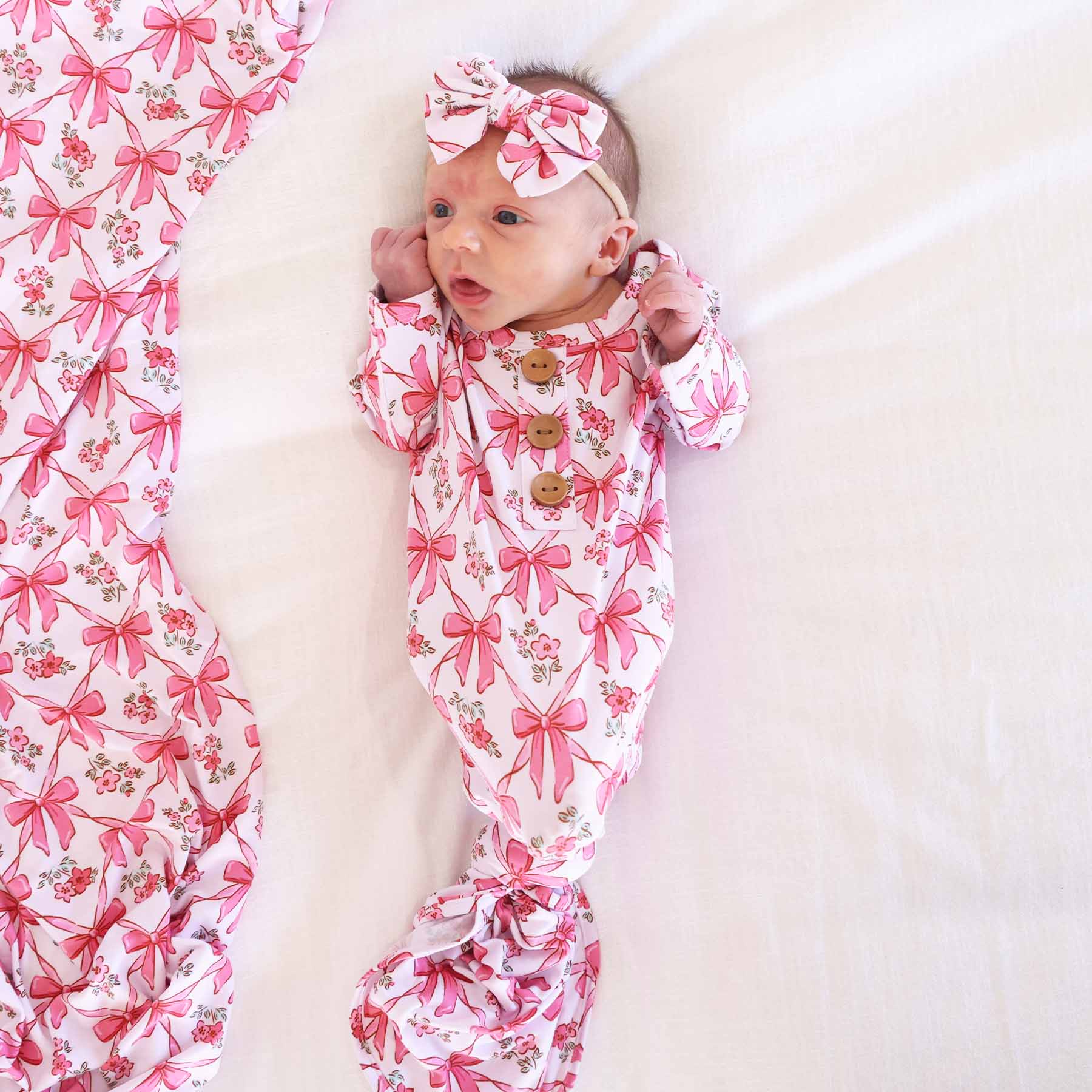  Bow Besties Newborn Baby Knot Gown & Hat Set、mySite、layawaytickets