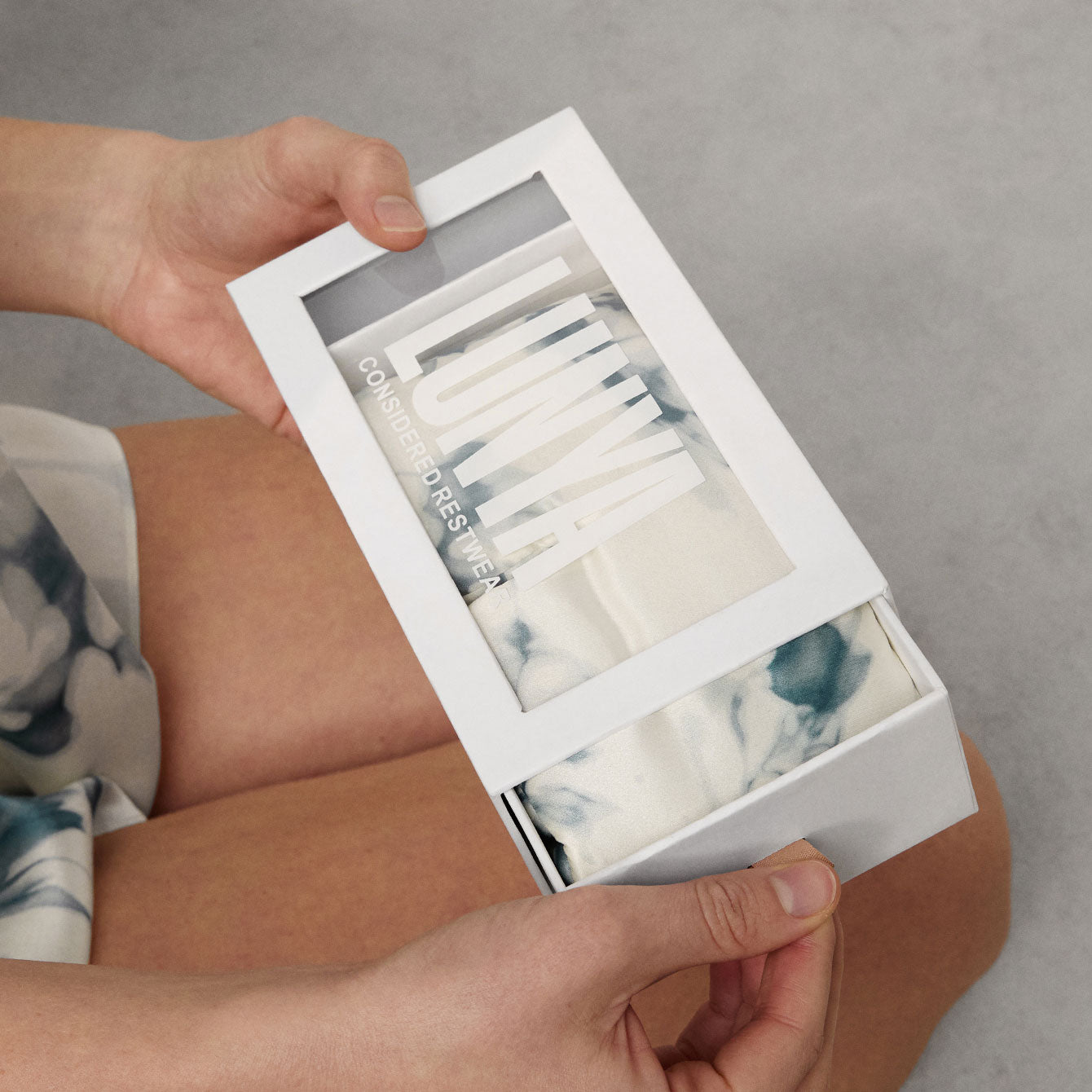 Lunya x Grace Dines Washable Silk Sleep Mask、mySite、bengalsvssteelers