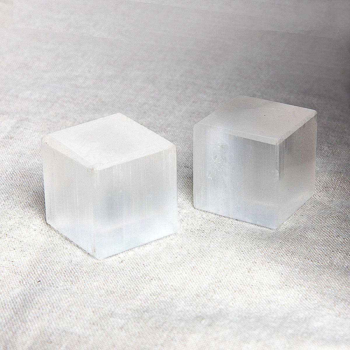 Selenite Cube、mySite、hinf8tx79