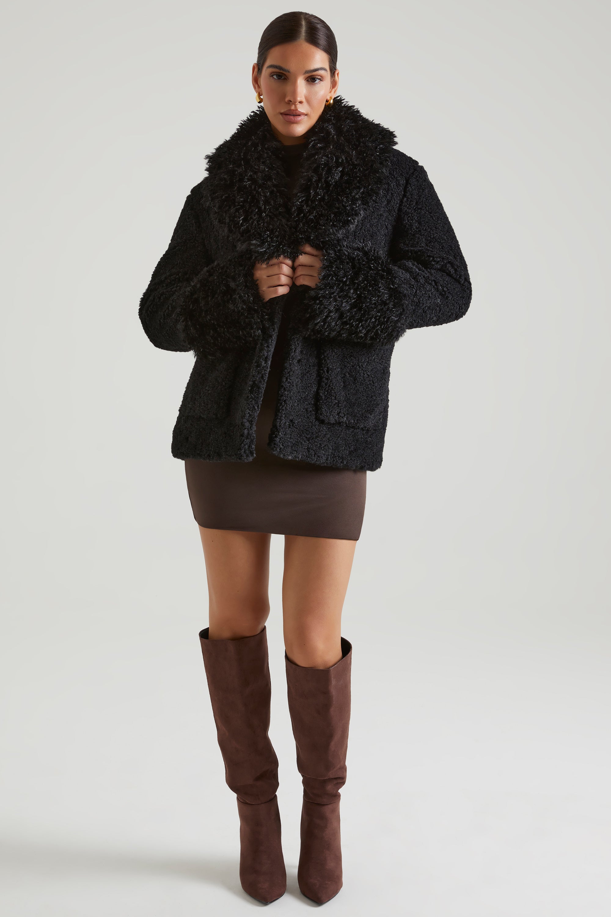 Shearling Coat with Large Front Pockets in Black、mySite、solidvoid