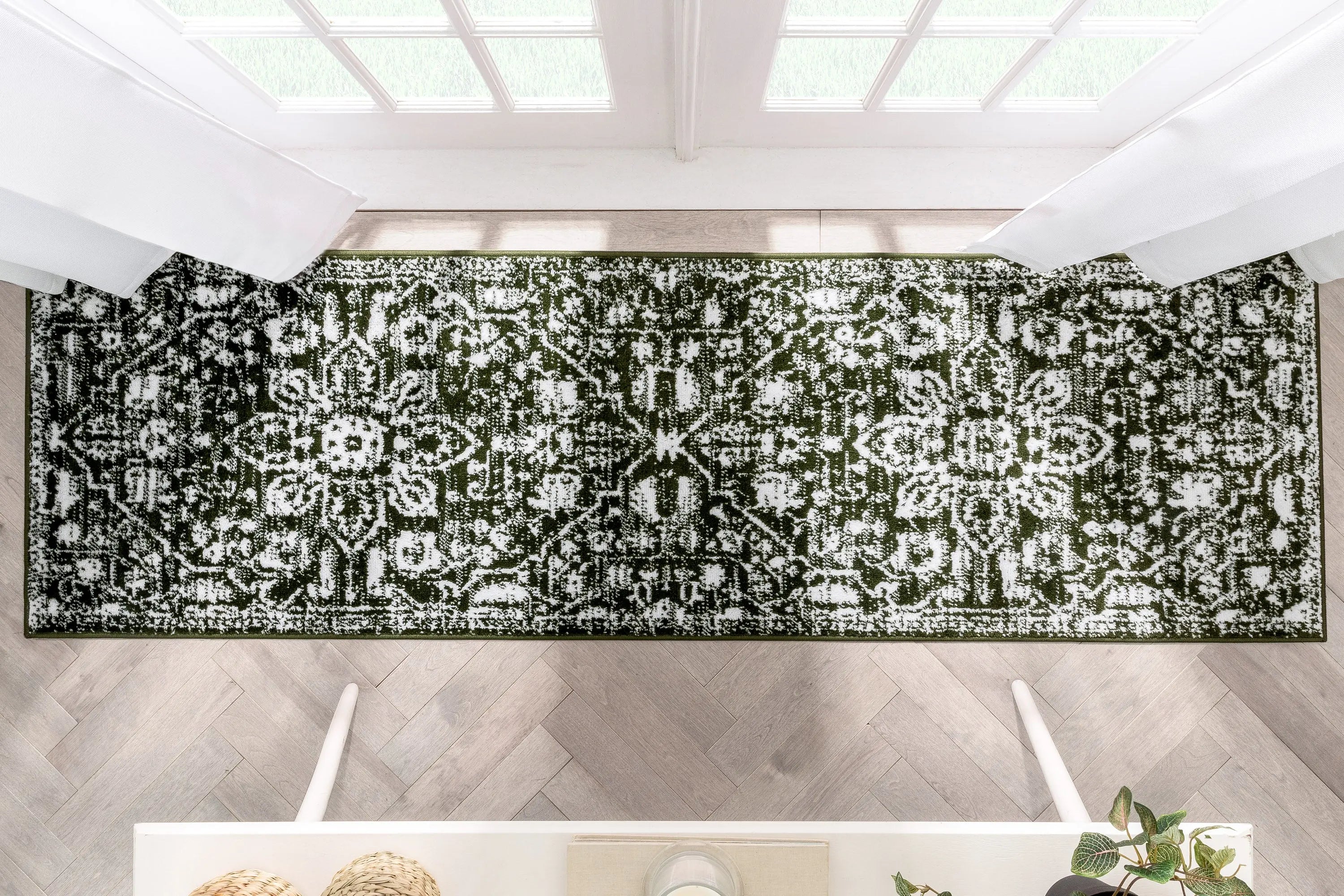 Disa Vintage Medallion Green Soft Rug By Chill Rugs、mySite、gigharbornorthrealestate