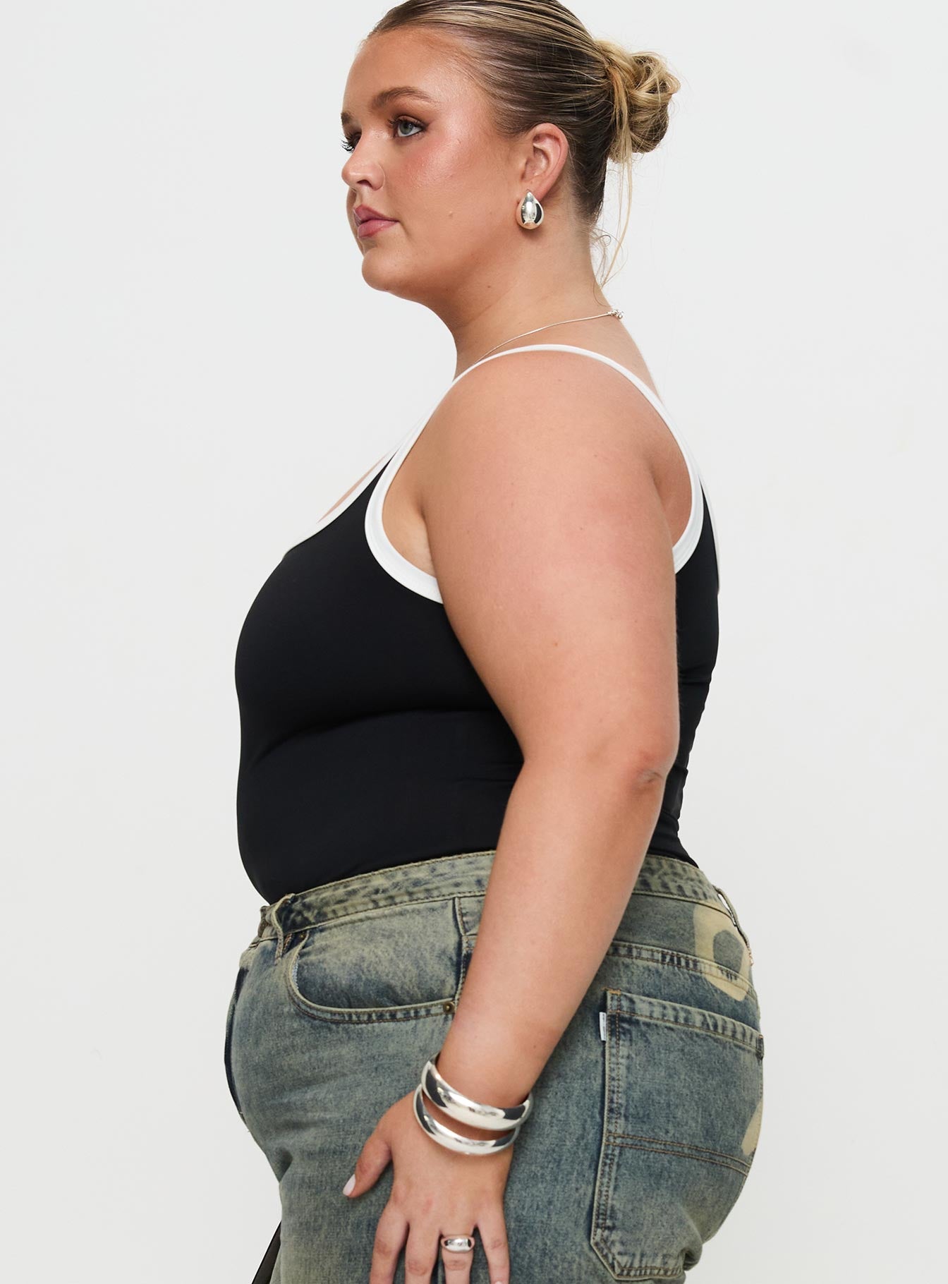 Astrea Bodysuit Black / White Curve、mySite、solidvoid