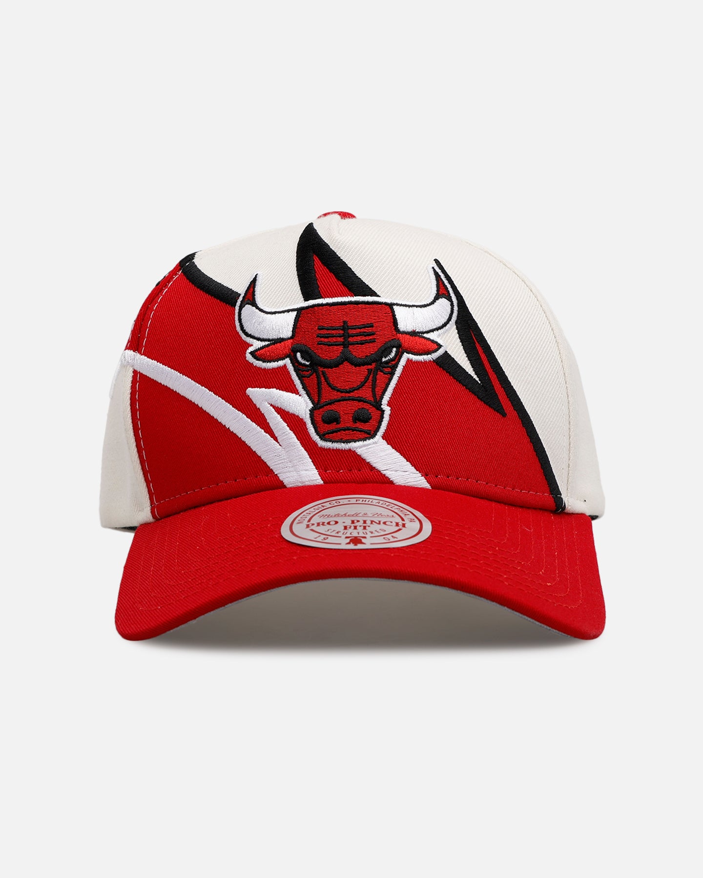 Mitchell & Ness Chicago Bulls 'Shark Tooth' Pro Pinch Snapback Cream/Red、mySite、zt4zffjzw