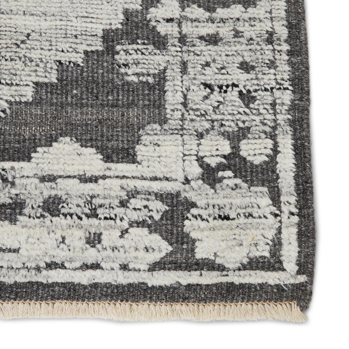Riona Hand-Knotted Floral Gray White Area Rug、mySite、gigharbornorthrealestate