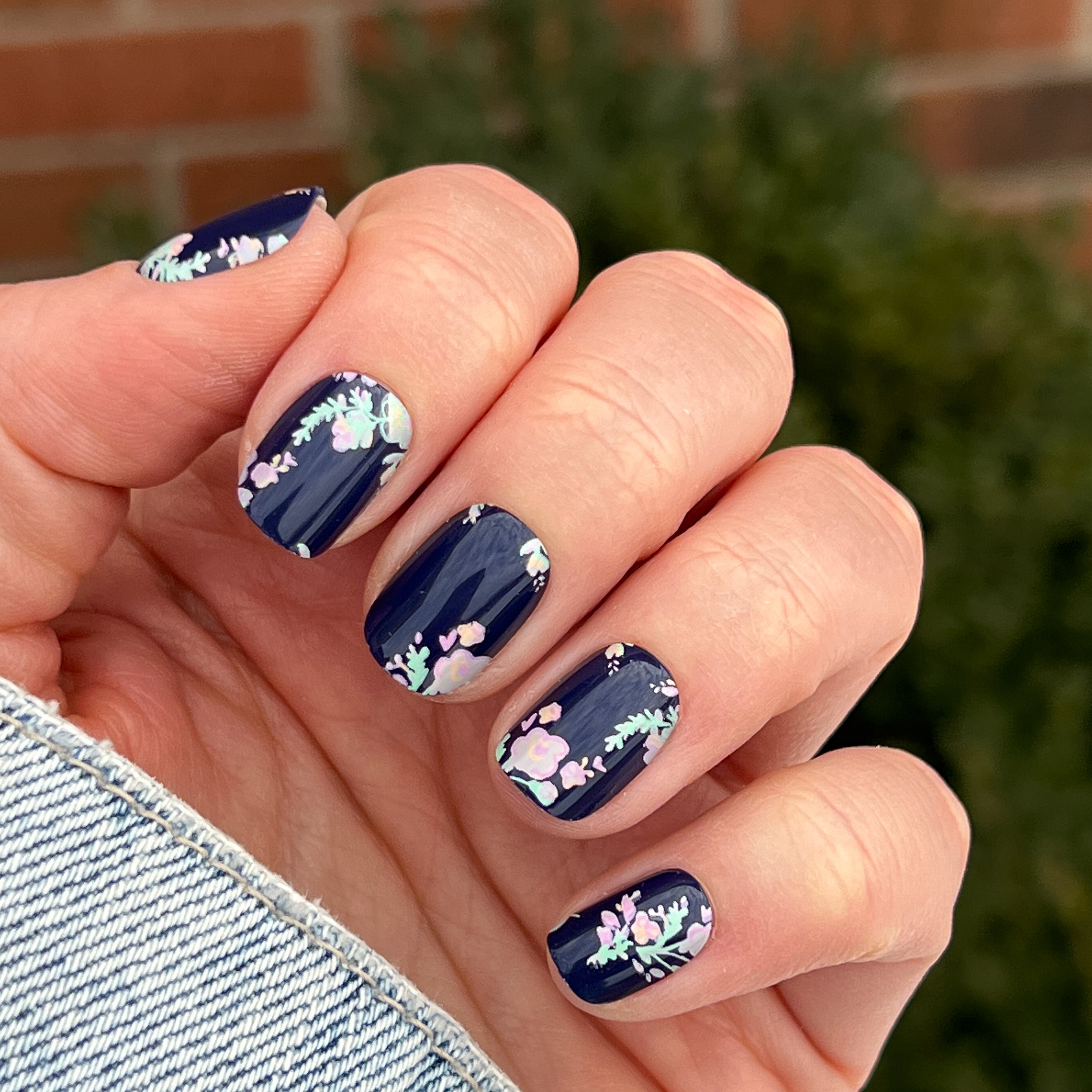 Micro Floral - Press-Ons | Extra Short | Squoval、mySite、solidvoid