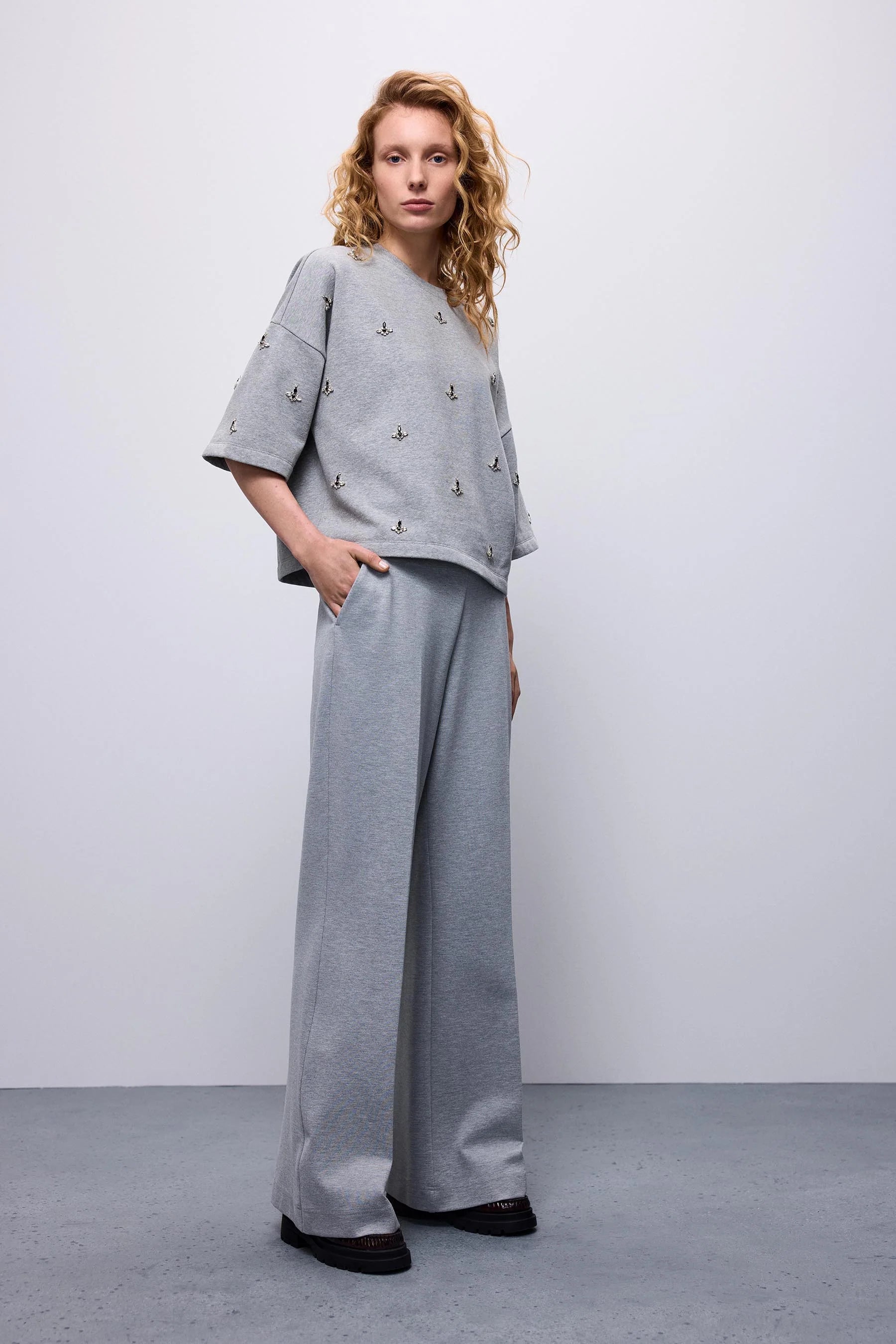 Summum Embellished Sweatshirt - Final Sale、mySite、noshort