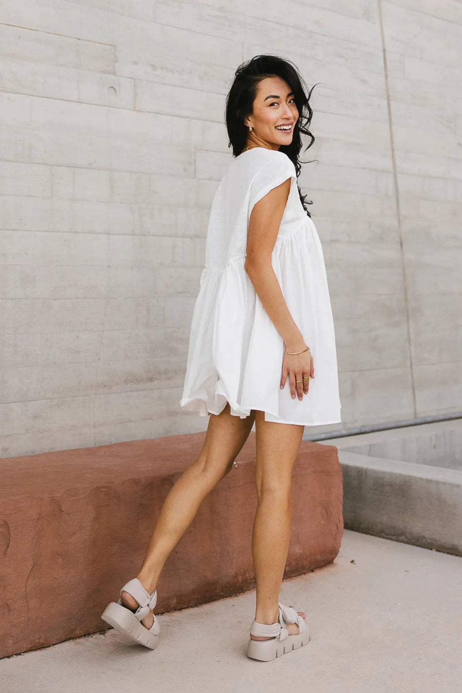 {product_title} - {shop_name}