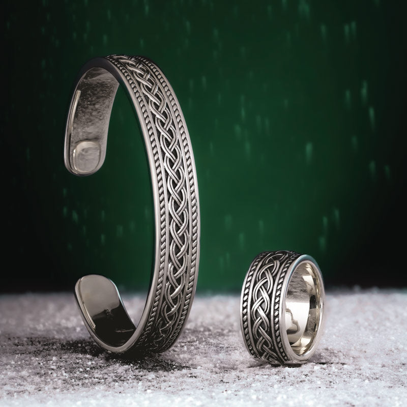 Oxidised Silver Heavy Celtic Knot Bangle、mySite、botmansion