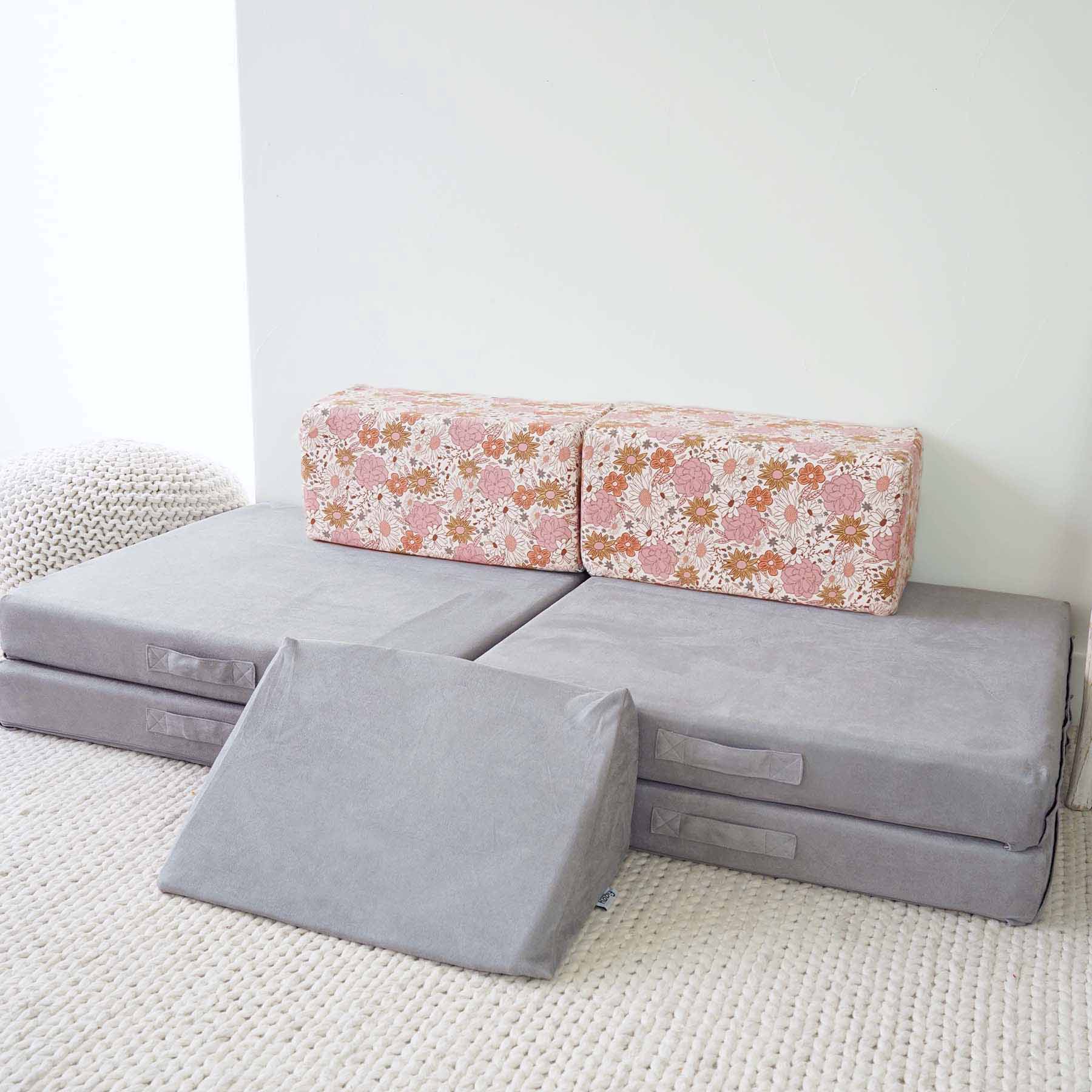  The Figgy Play Couch (7 pc) with Wedge X Caden Lane、mySite、layawaytickets