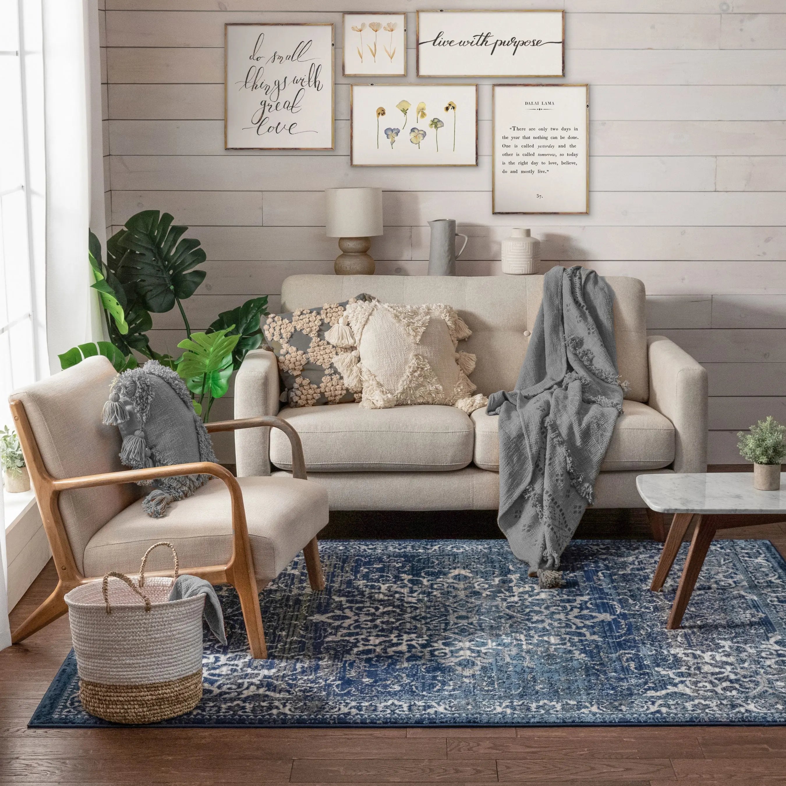 Sultana Blue Vintage Floral 5'3 x 7'3 Rug、mySite、gigharbornorthrealestate