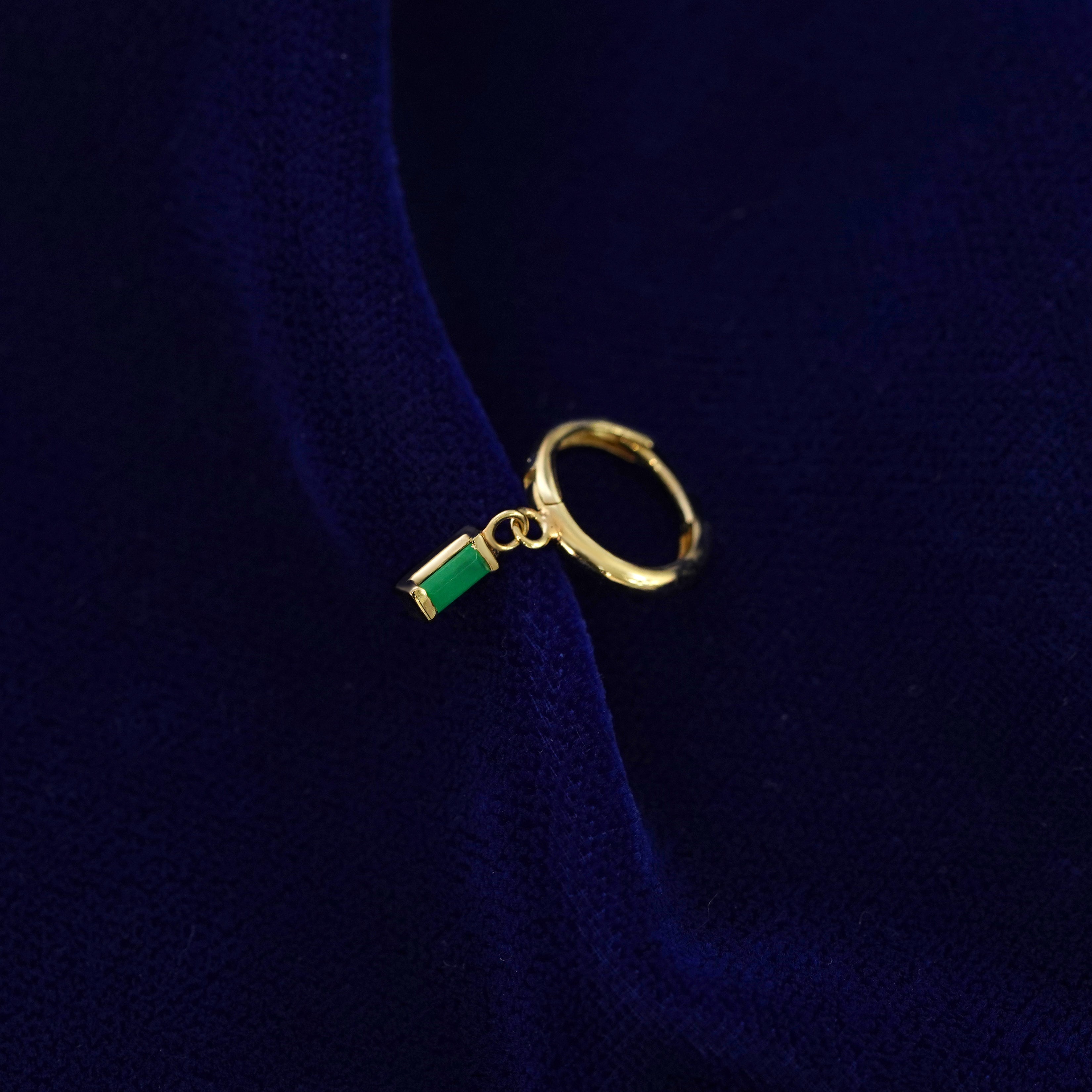 Baguette Emerald Dangle Hoop、mySite、hinf8tx79