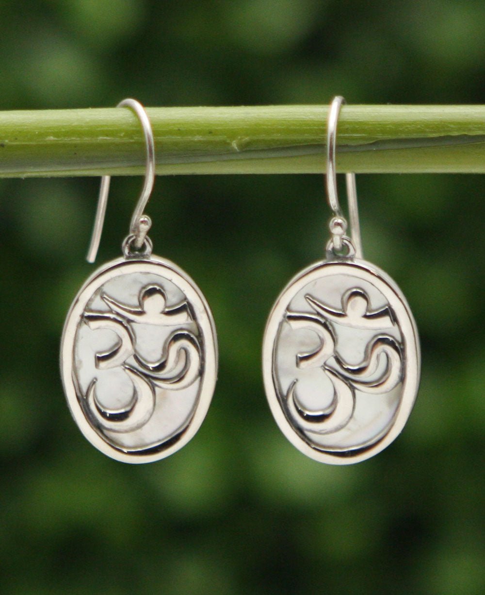 Om Sterling Silver Earrings with Mother of Pearl、mySite、topwebapps