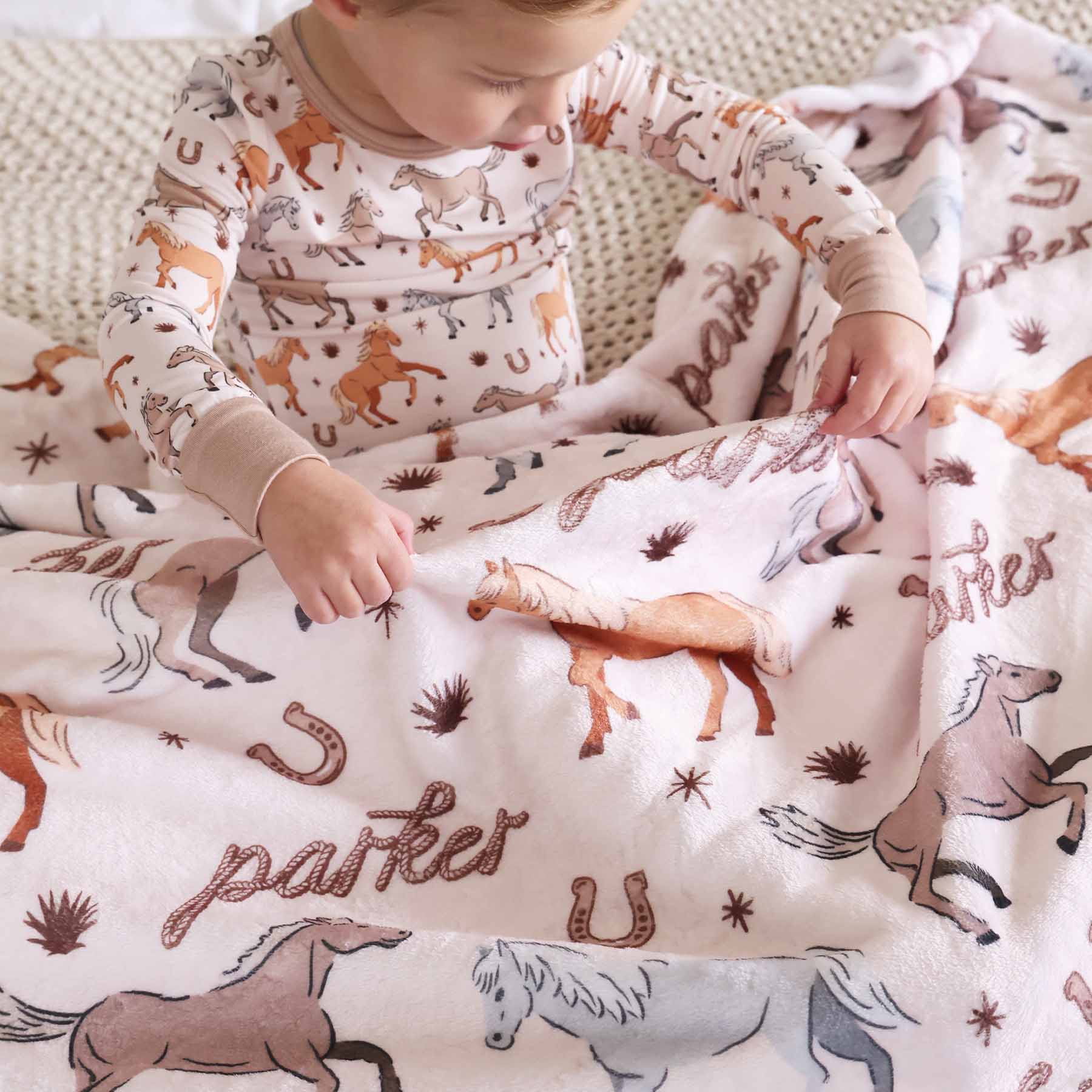  P's Ponies Personalized Kids Blanket、mySite、layawaytickets