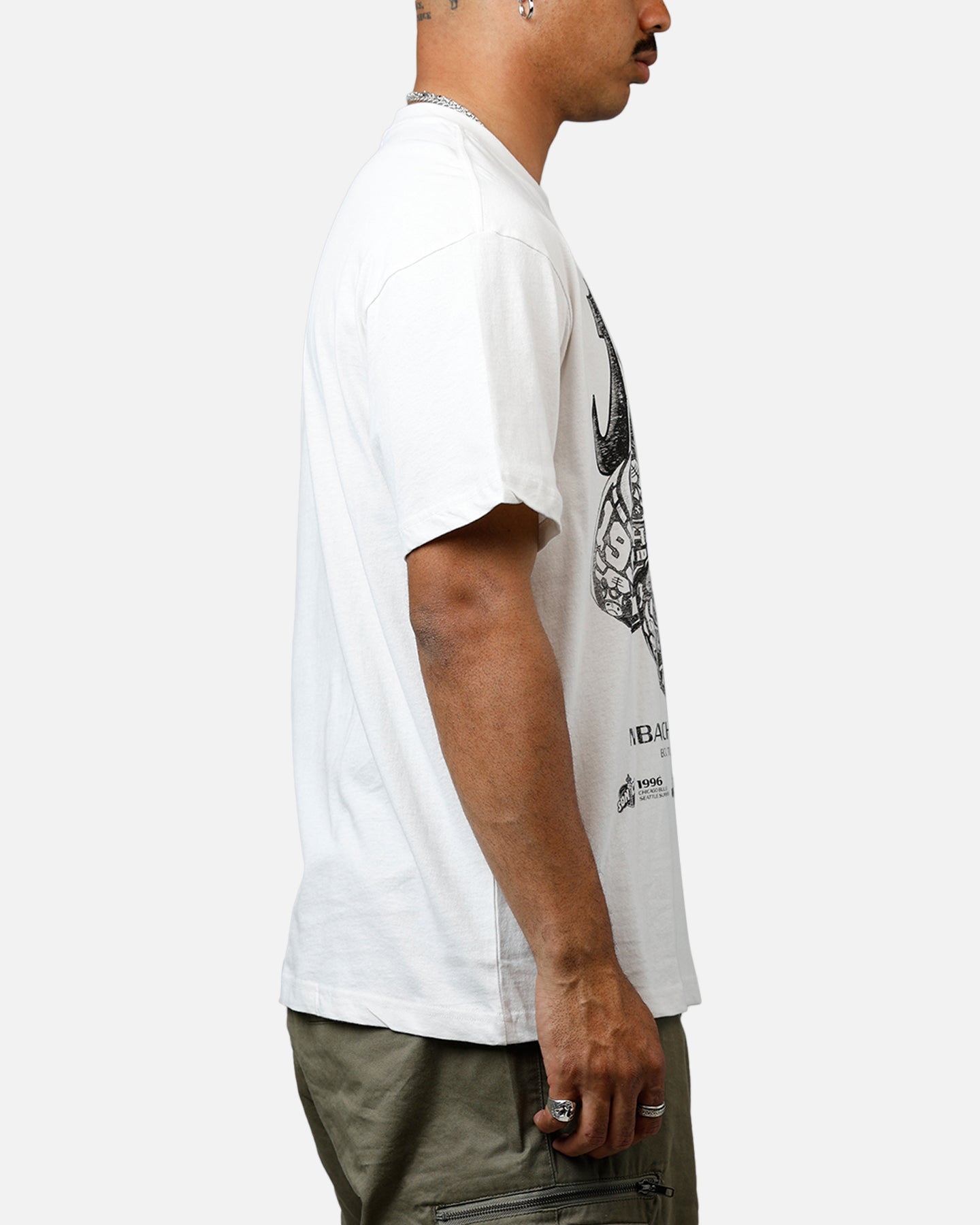 Mitchell & Ness Chicago Bulls 3 Rings T-Shirt Vintage White、mySite、zt4zffjzw