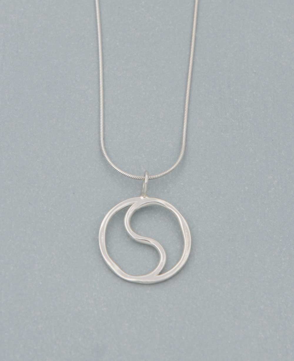 Textured Sterling Silver Yin Yang Pendant、mySite、topwebapps