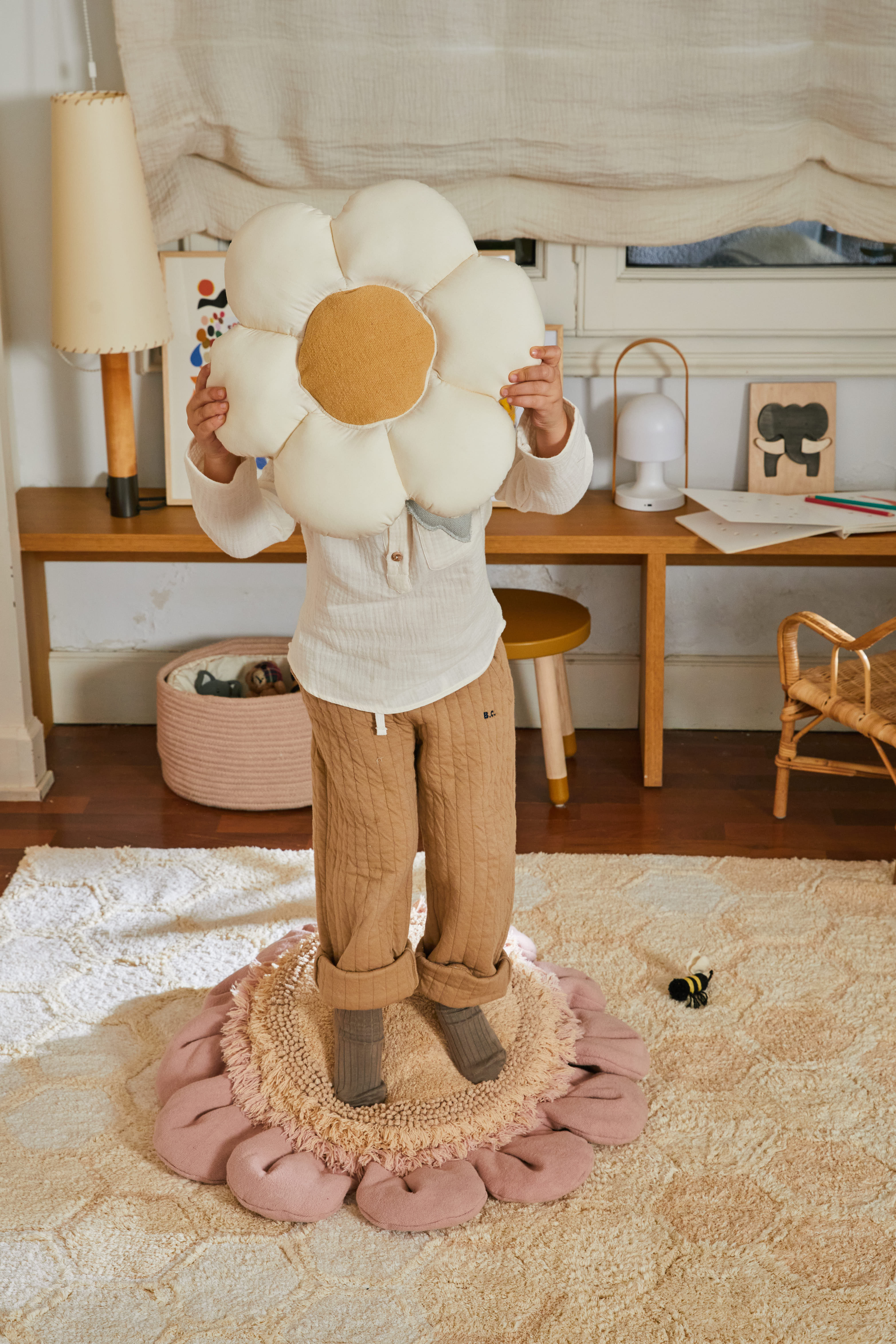 FLOOR CUSHION PINK DAISY、mySite、gigharbornorthrealestate