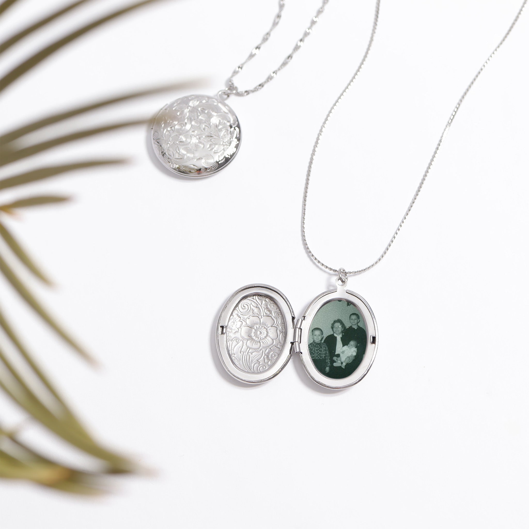 18K Gold PVD Stainless Steel Textured Oval Locket / PDL0245、mySite、dreamappss