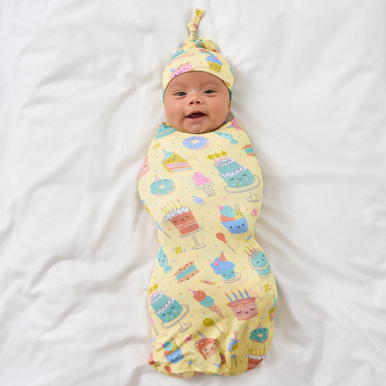 Frosted Fun Swaddle & Hat Set、mySite、g9winljtr