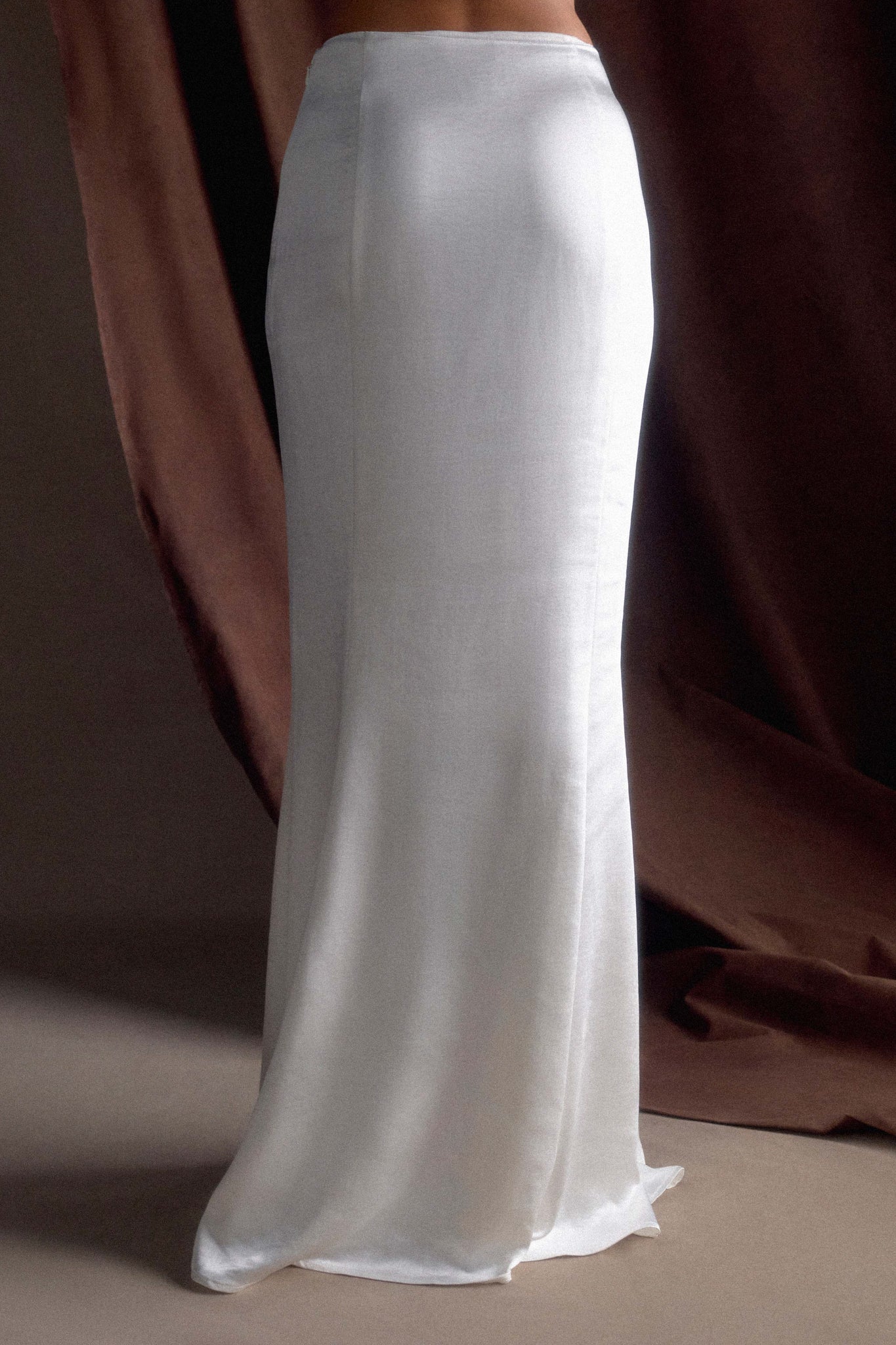Khloe Satin Fishtail Maxi Skirt - White、mySite、solidvoid