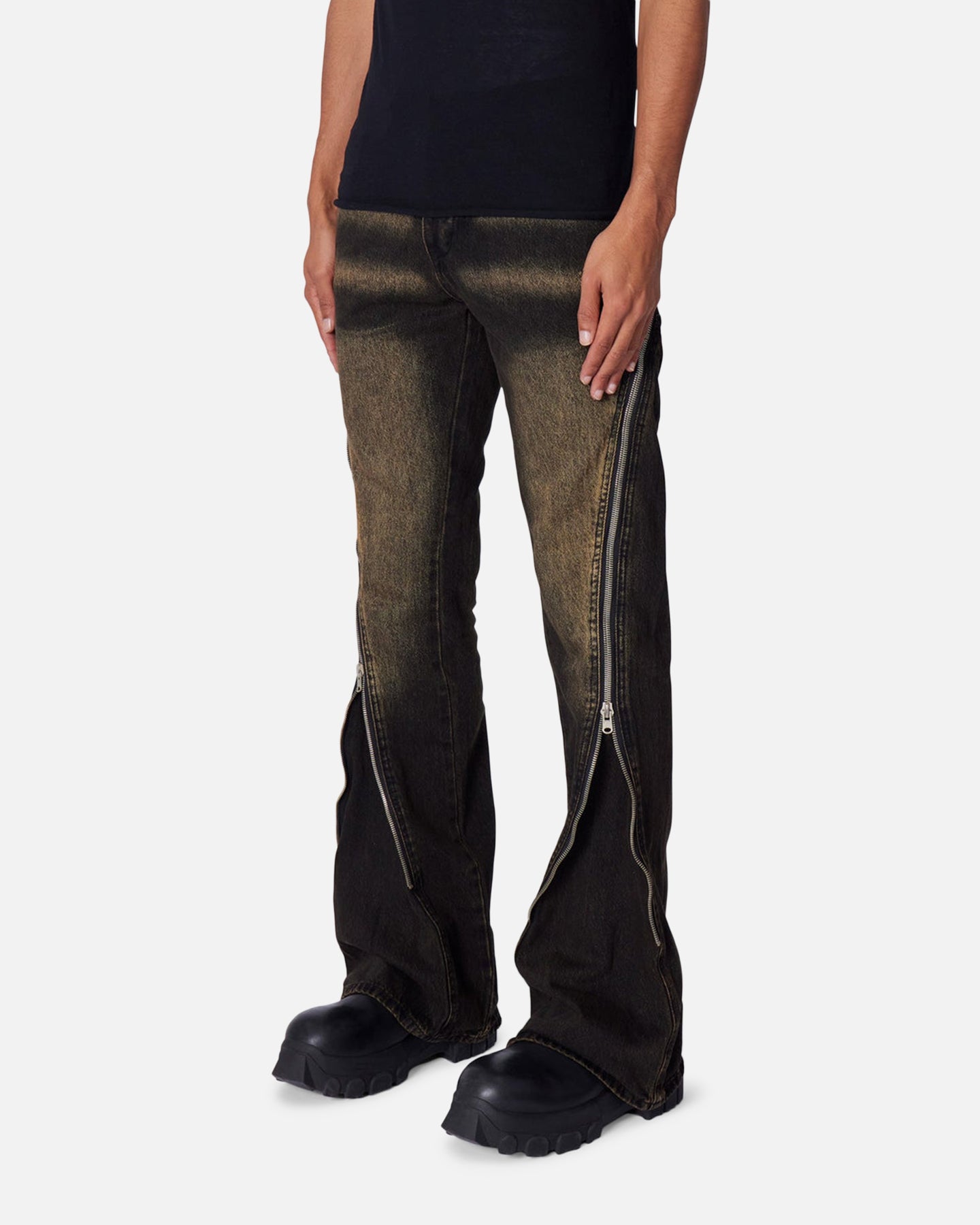 {product_title} - {shop_name}