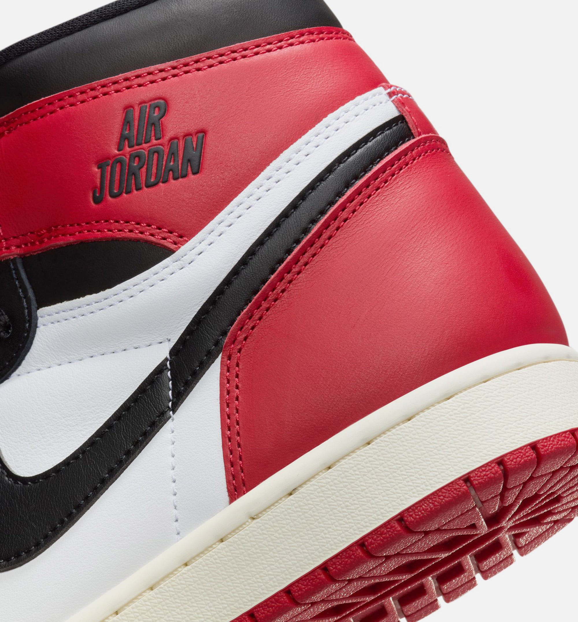 Air Jordan 1 Retro High OG Black Toe Mens Lifestyle Shoe - White/Black/Varsity Red/Sail、mySite、dreamappss