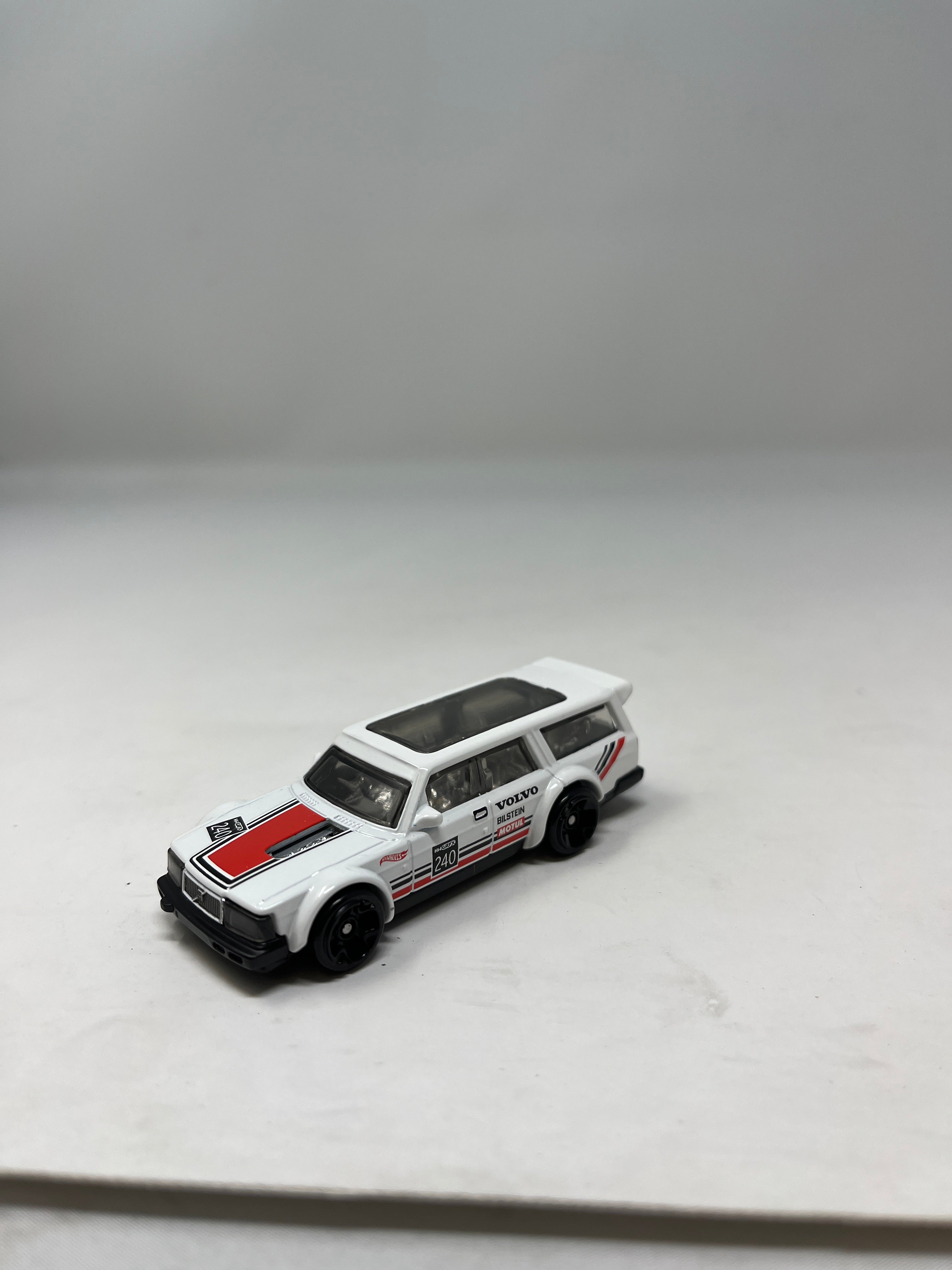 Volvo 240 Drift Wagon * White * Hot Wheels 1:64 scale Loose Diecast model、mySite、hgirdovlk