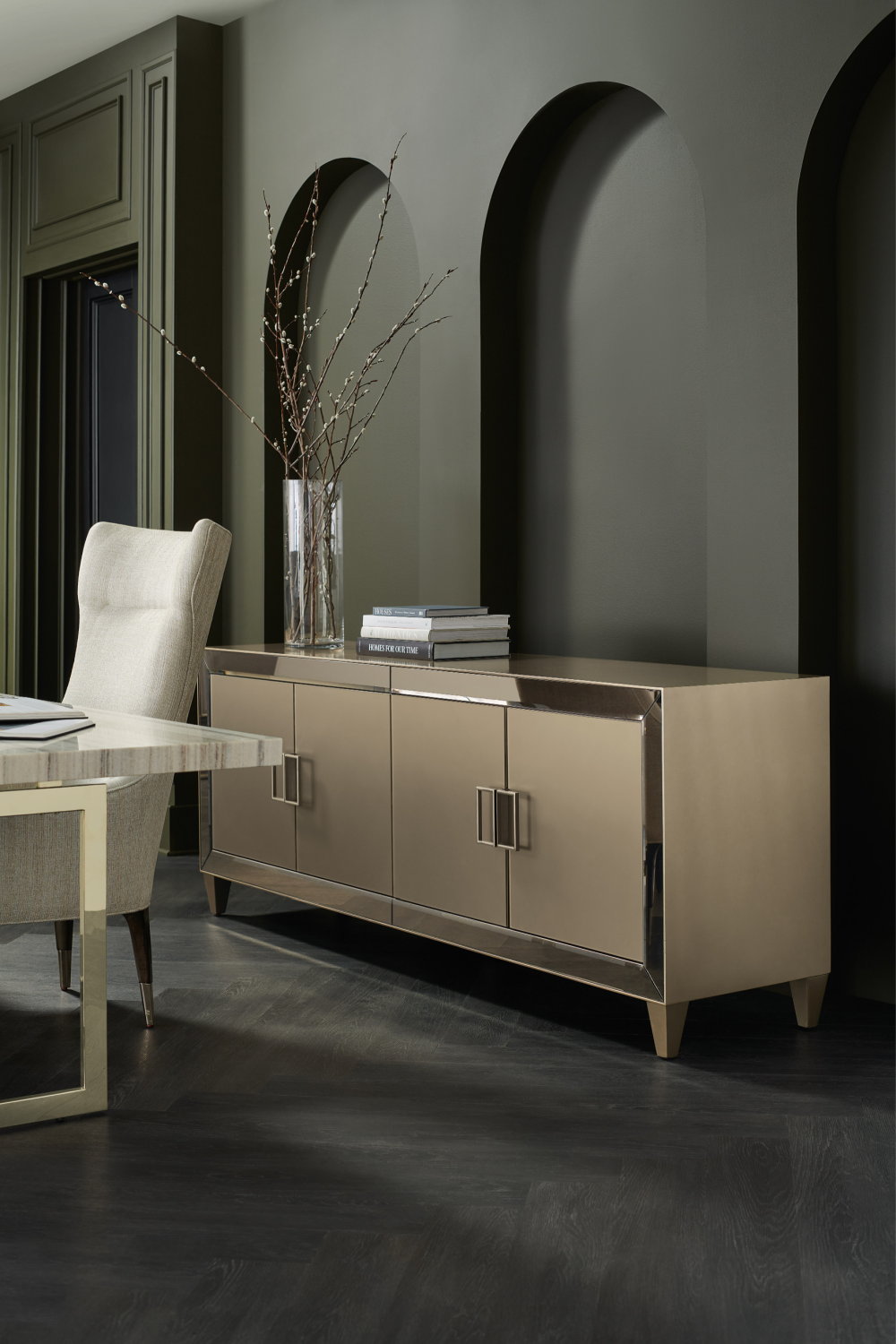 Mirrored Modern Console | Caracole Mogul、mySite、neckold