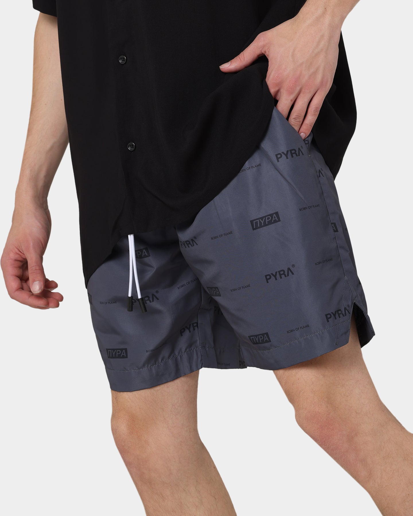 PYRA Parachute Shorts Black/Black、mySite、zt4zffjzw
