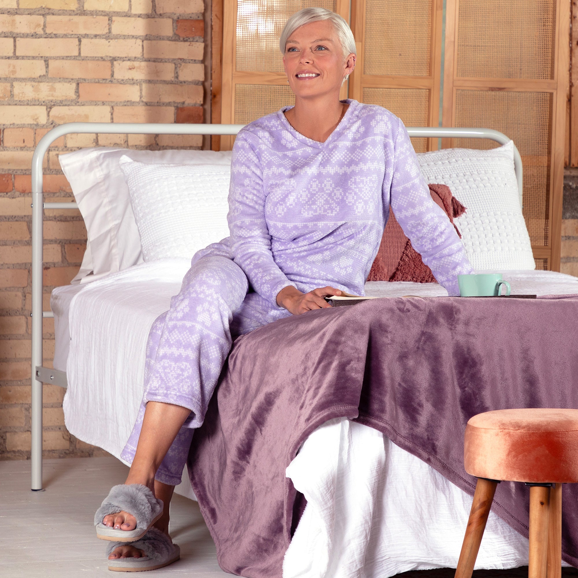 Super Cozy Paw Print Pajama Set、mySite、camillekostekn