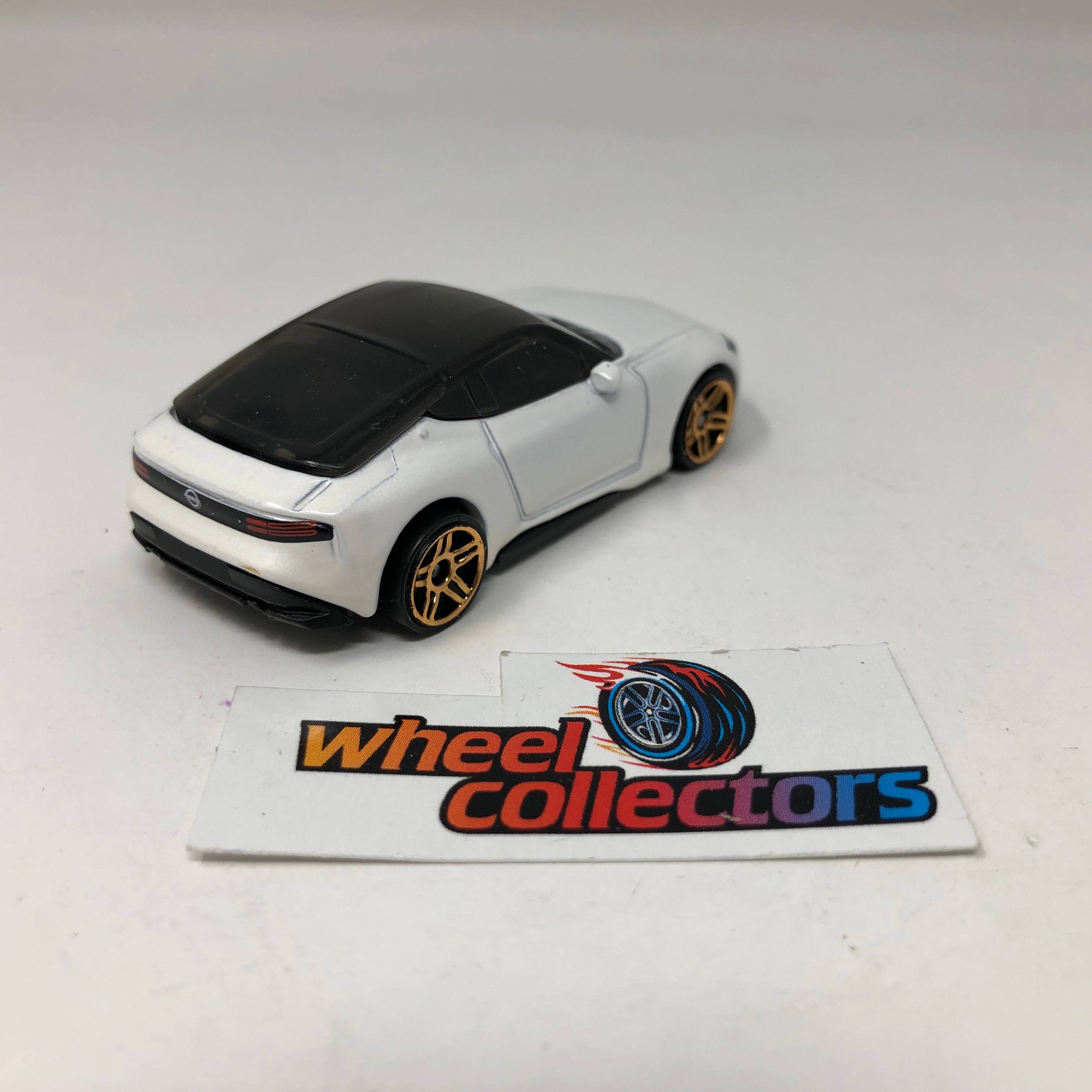 Nissan Z Proto * White * Hot Wheels Loose 1:64 Scale、mySite、hgirdovlk