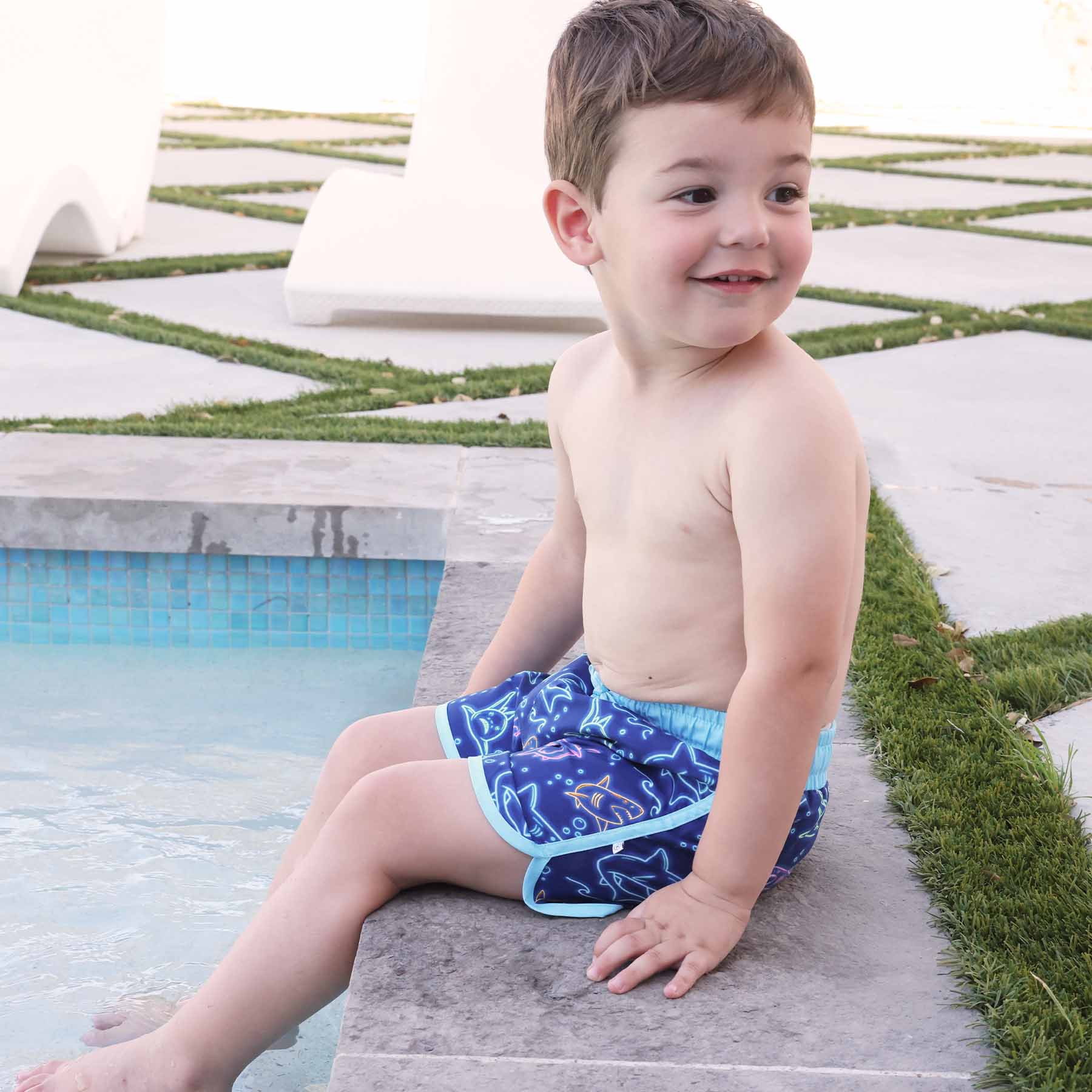  Boy's Swim Trunks | Glow Fins、mySite、layawaytickets