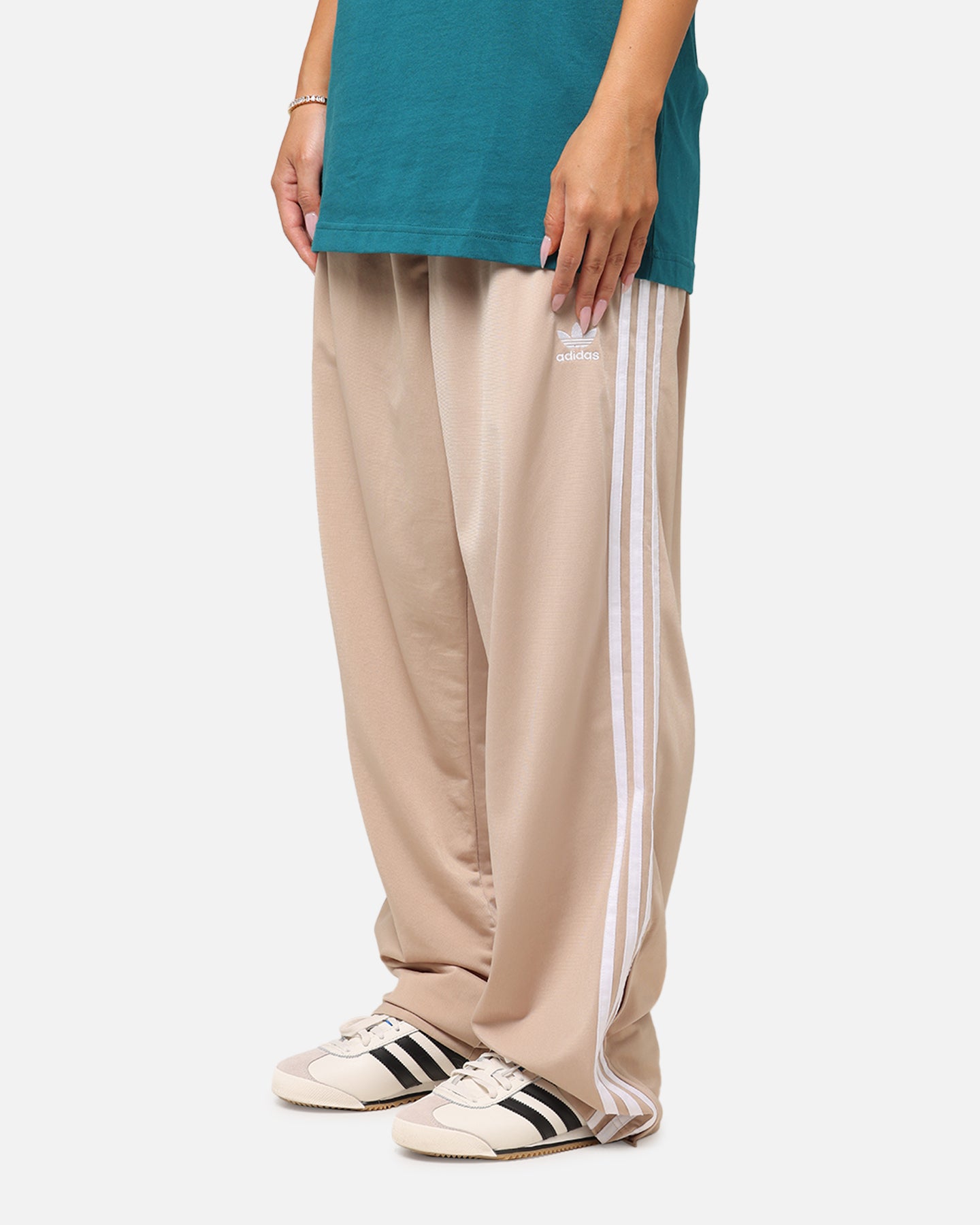 {product_title} - {shop_name}