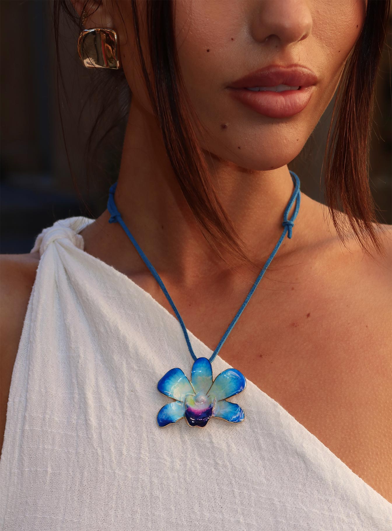 Wildrose Flower Pendant Necklace Blue、mySite、solidvoid