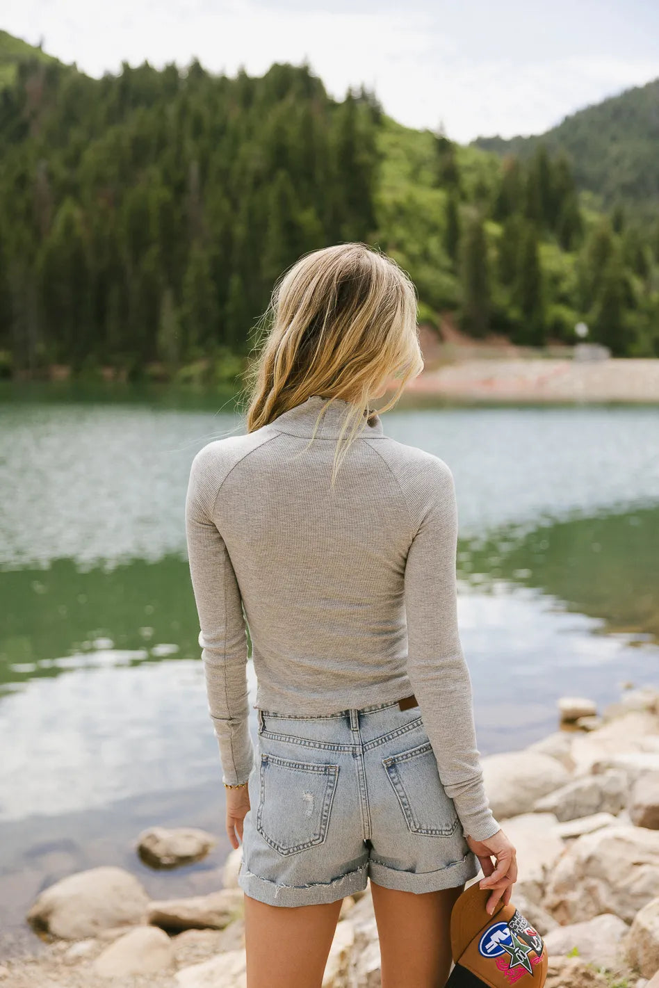 {product_title} - {shop_name}