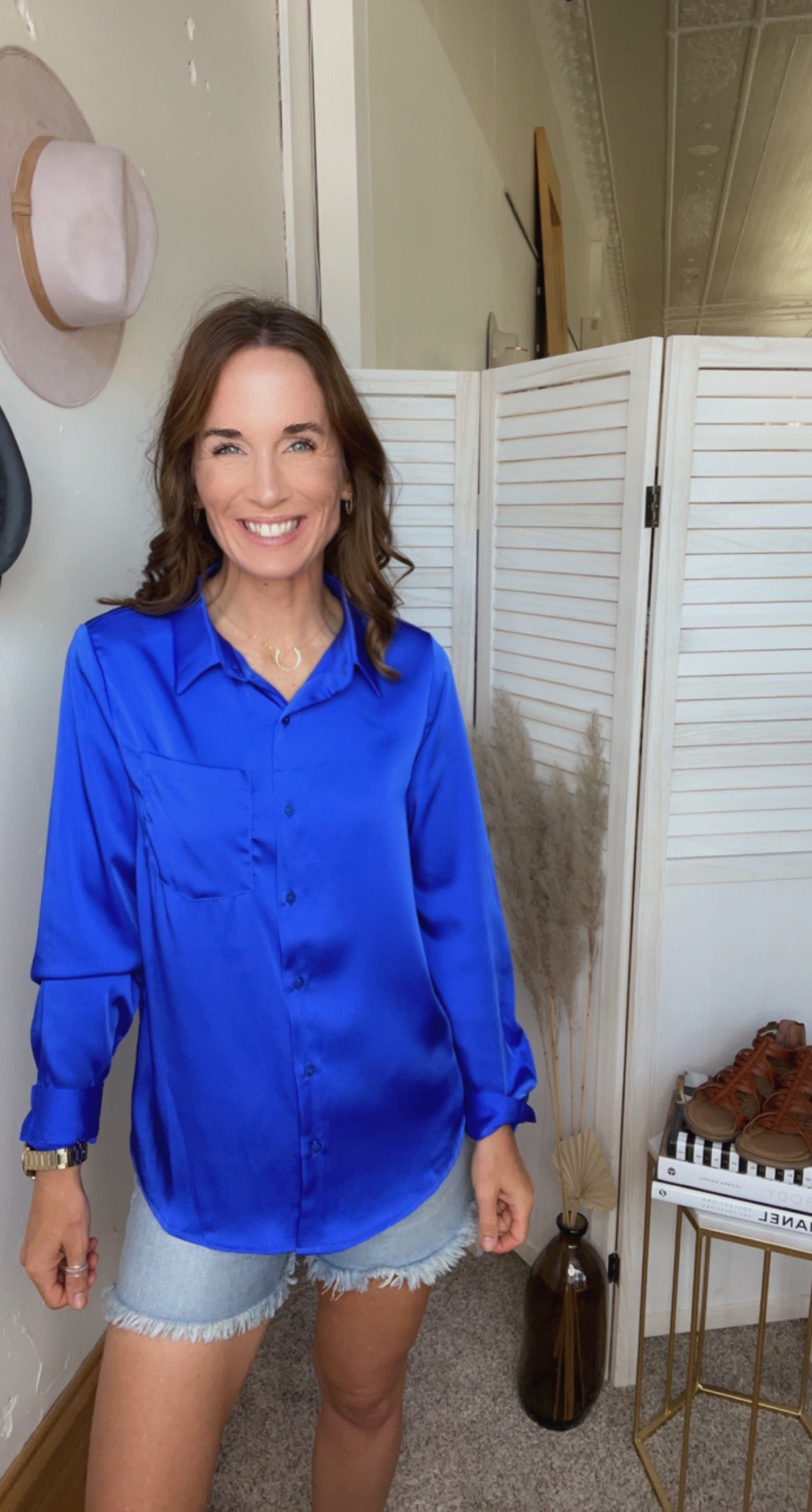 Ashley's Vibrant Button Down、mySite、garagedoors4me