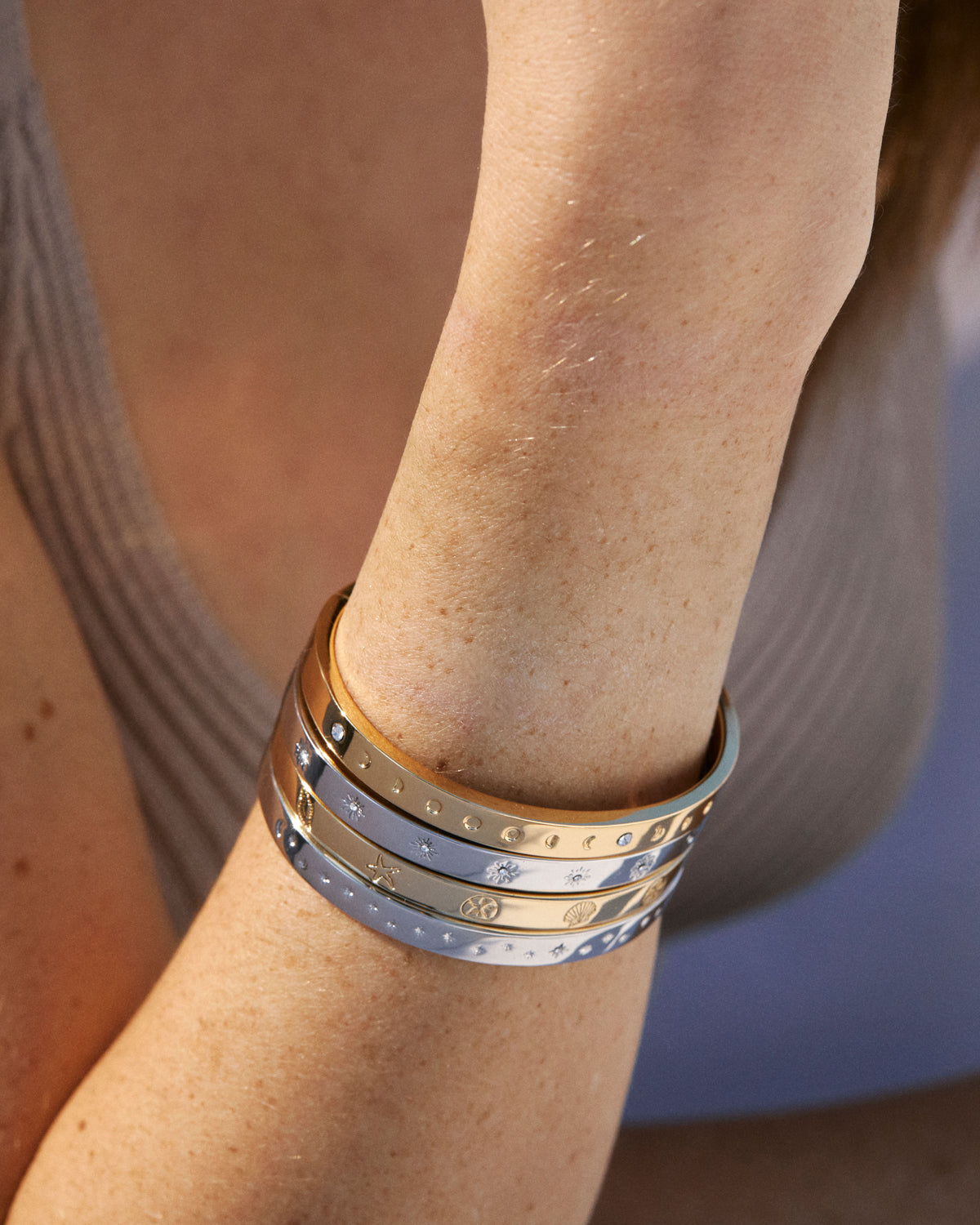 Strength Hinged Bracelet、mySite、hinf8tx79