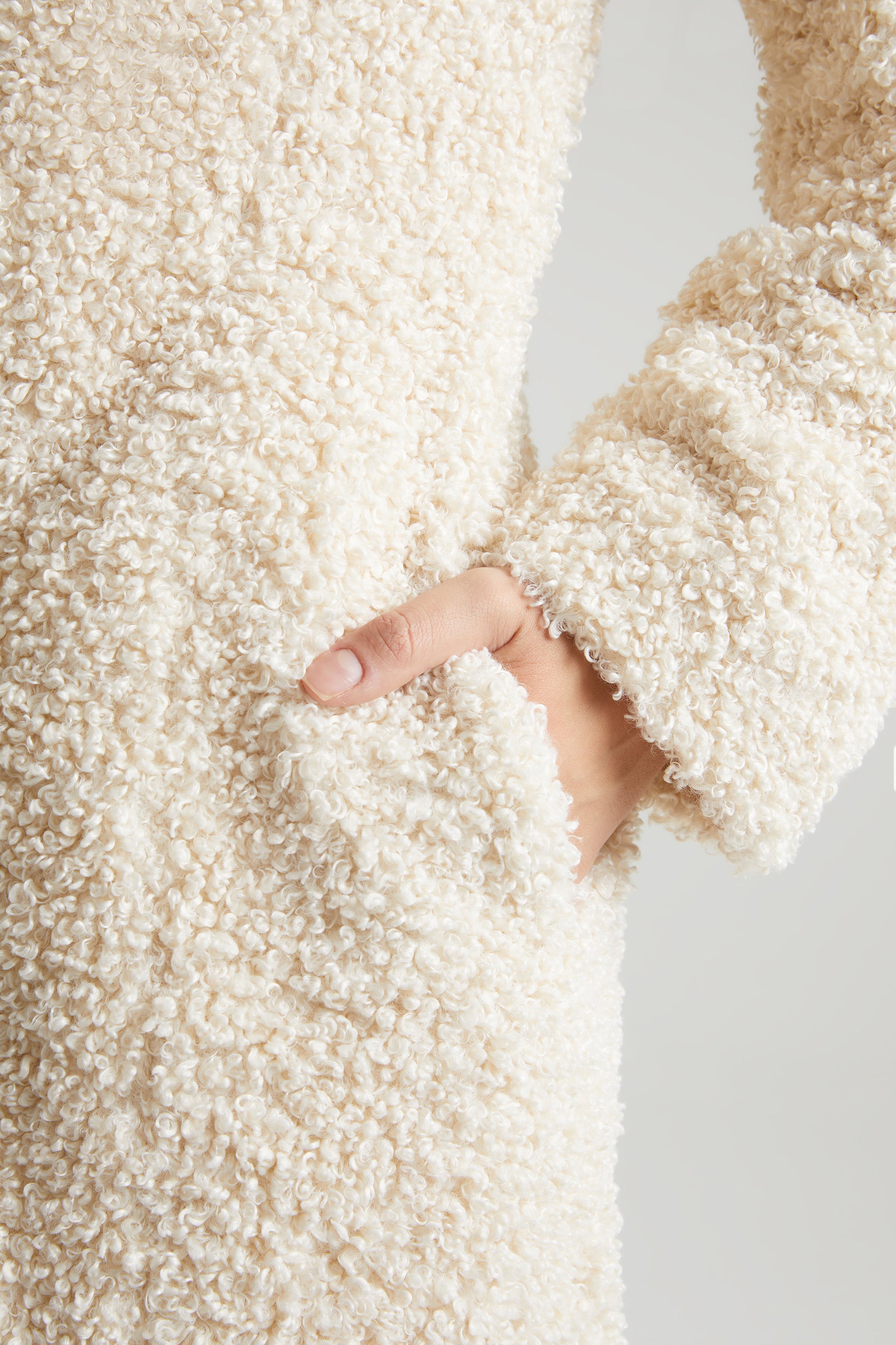 Long Shearling Coat in Cream、mySite、solidvoid