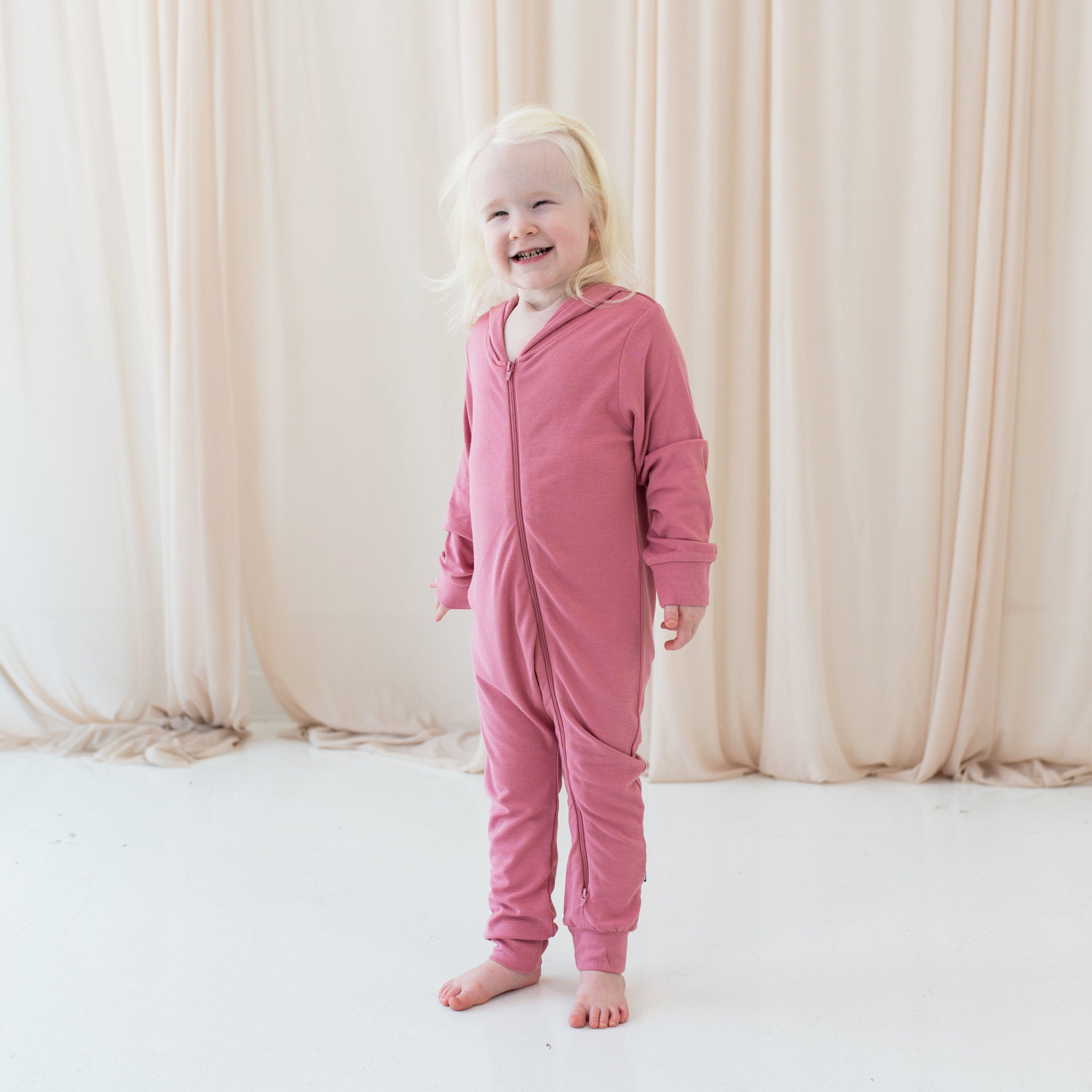  Bamboo Jersey Hooded Zippered Romper in Apple Blossom、mySite、layawaytickets