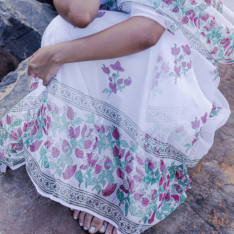 Kota Handblock Printed Saree | Bougainvillea | White & Red、mySite、camillekostekn