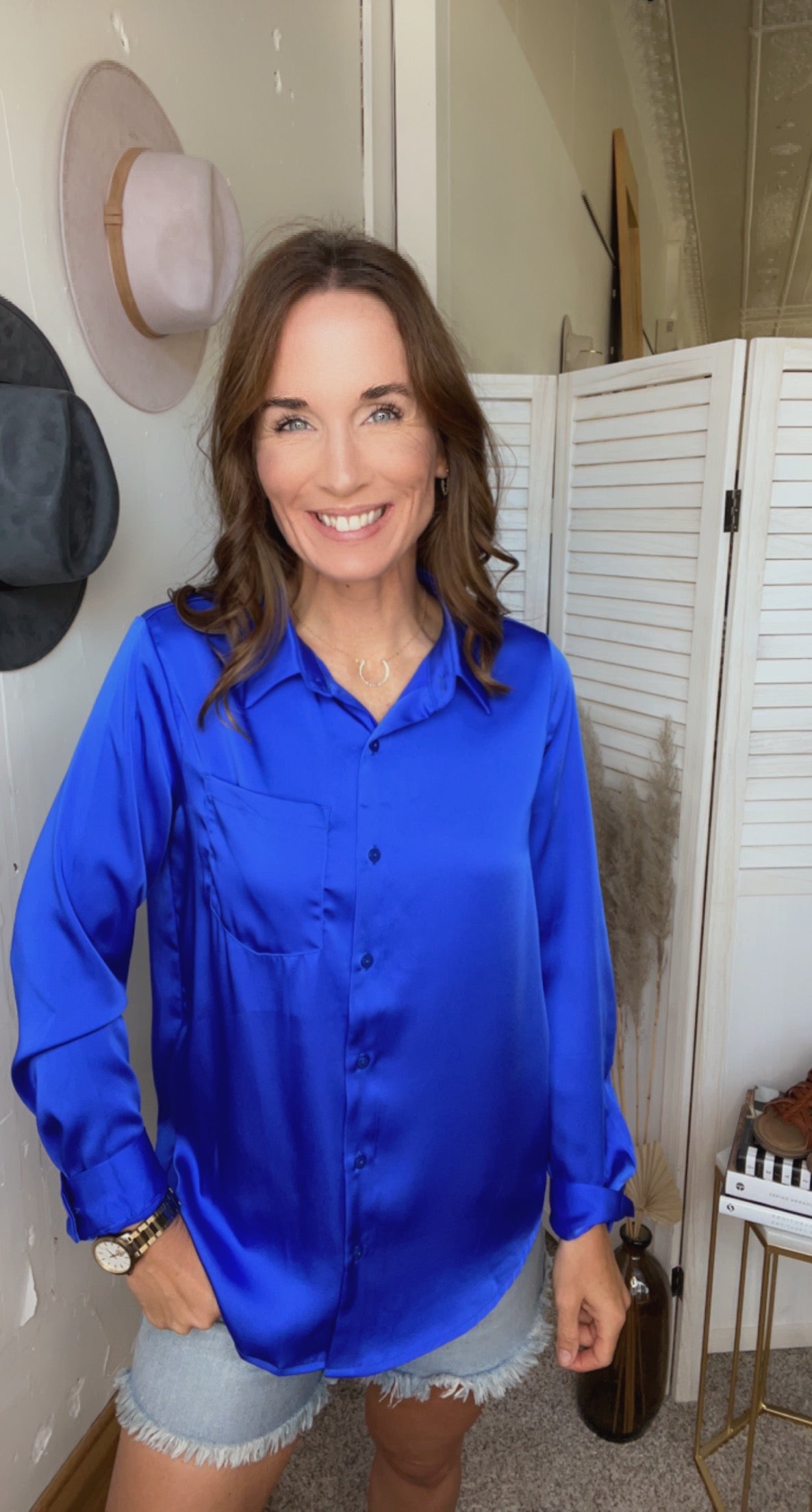 Ashley's Vibrant Button Down、mySite、garagedoors4me