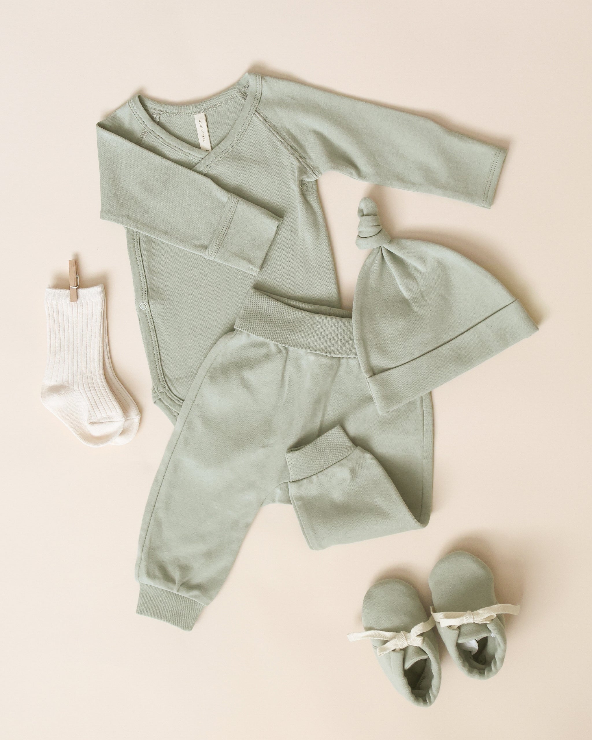  Baby Booties || Sage、mySite、layawaytickets