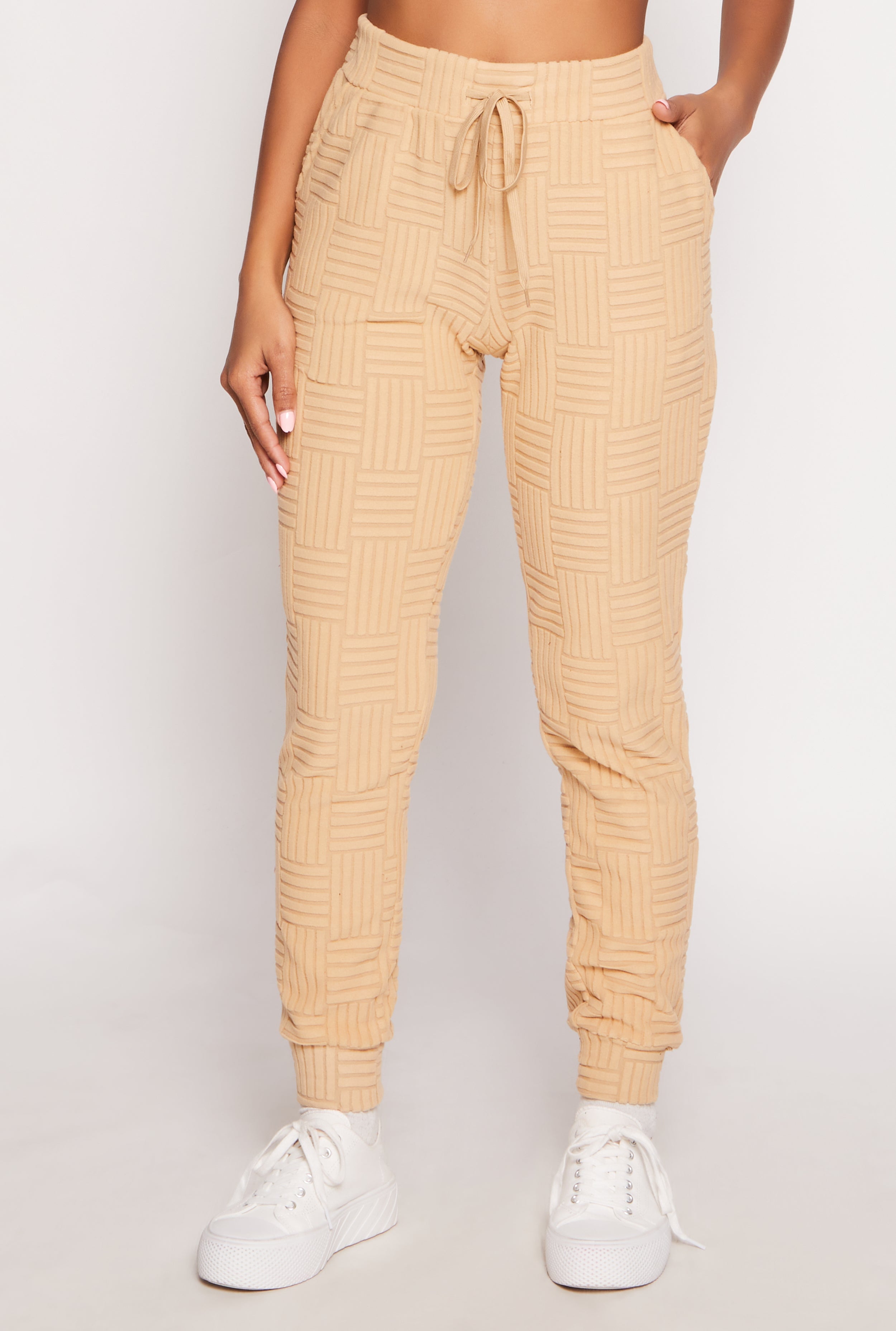 Geometric Embossed Joggers、mySite、camillekostekn