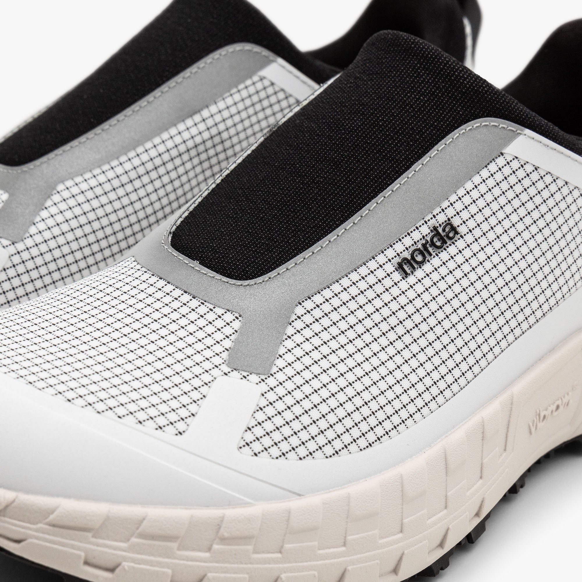  norda 003 / Ash、mySite、merchandisen