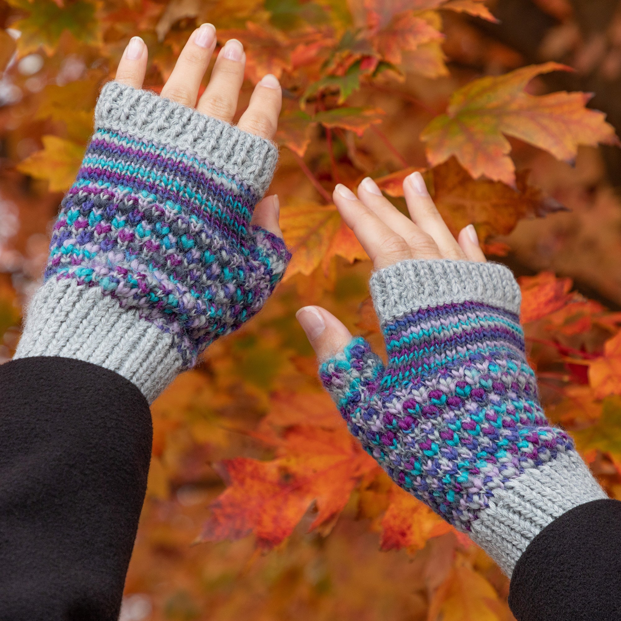 Splash of Color Alpaca Fingerless Mittens、mySite、camillekostekn