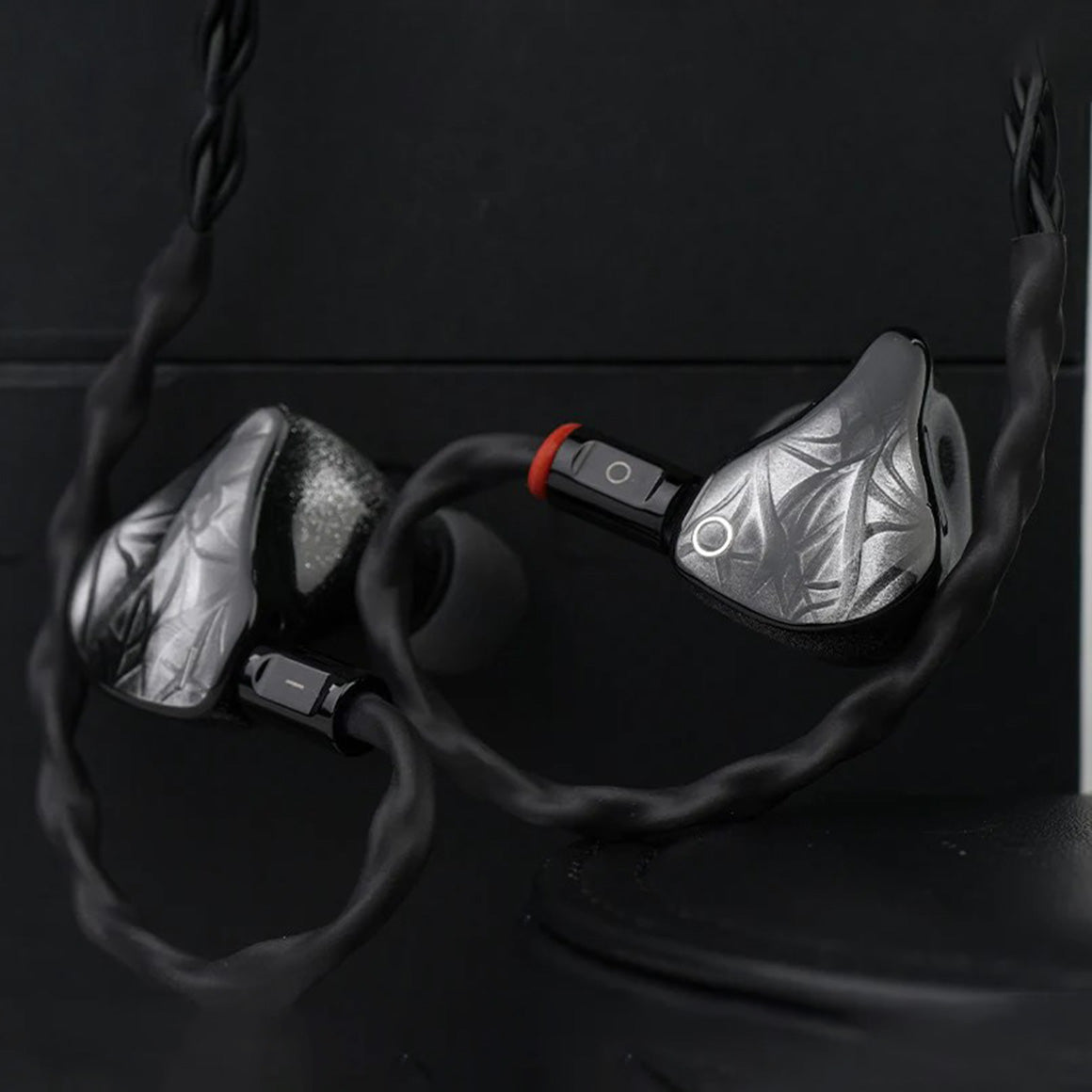  IO Audio - VOLARE、mySite、merchandisen