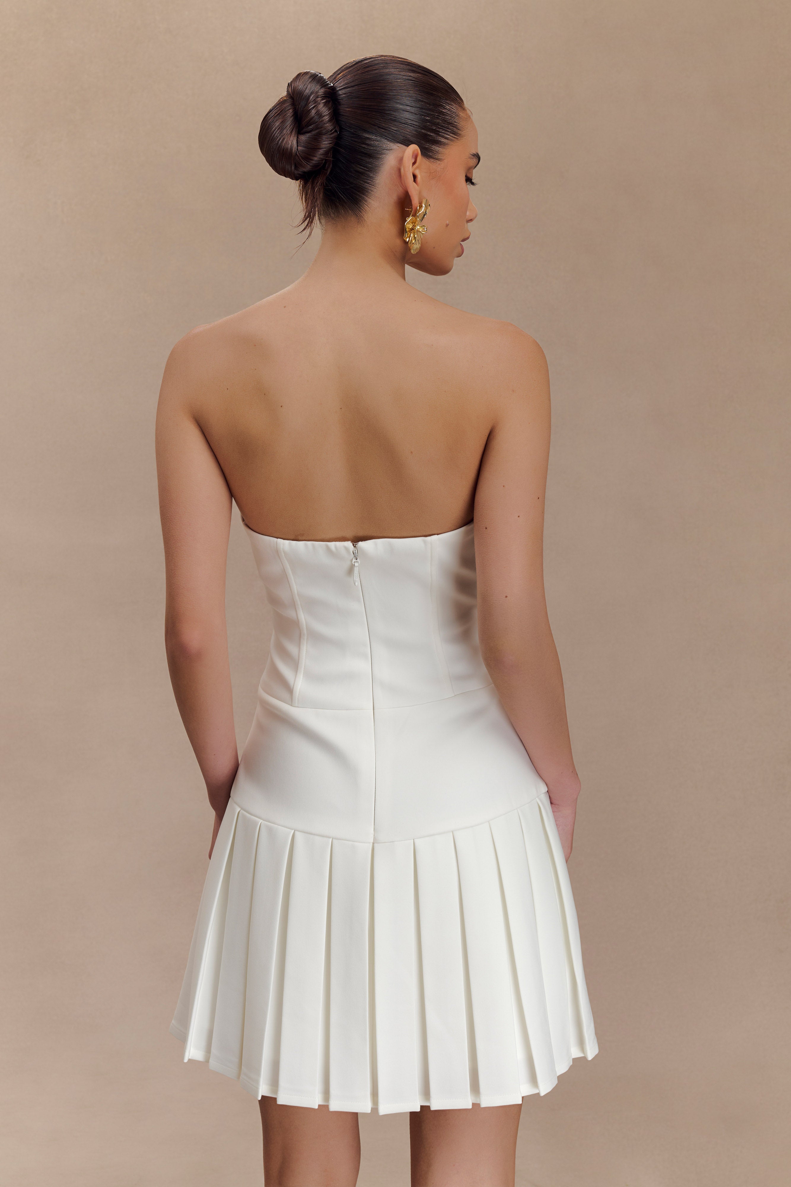 Naya Pleated Mini Dress With Ties - White、mySite、solidvoid