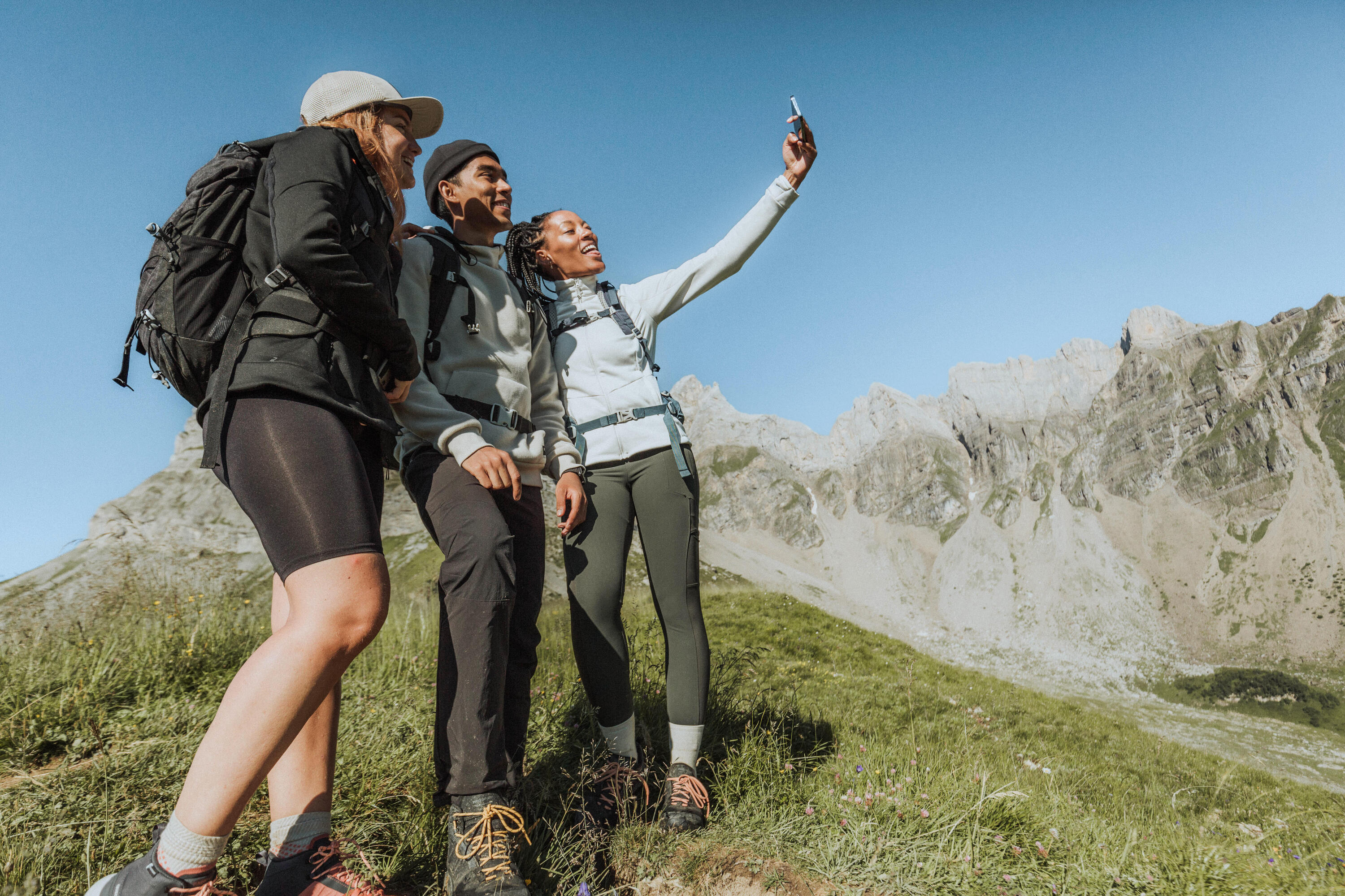 Women's Hiking Fleece Jacket - MH520 Hood